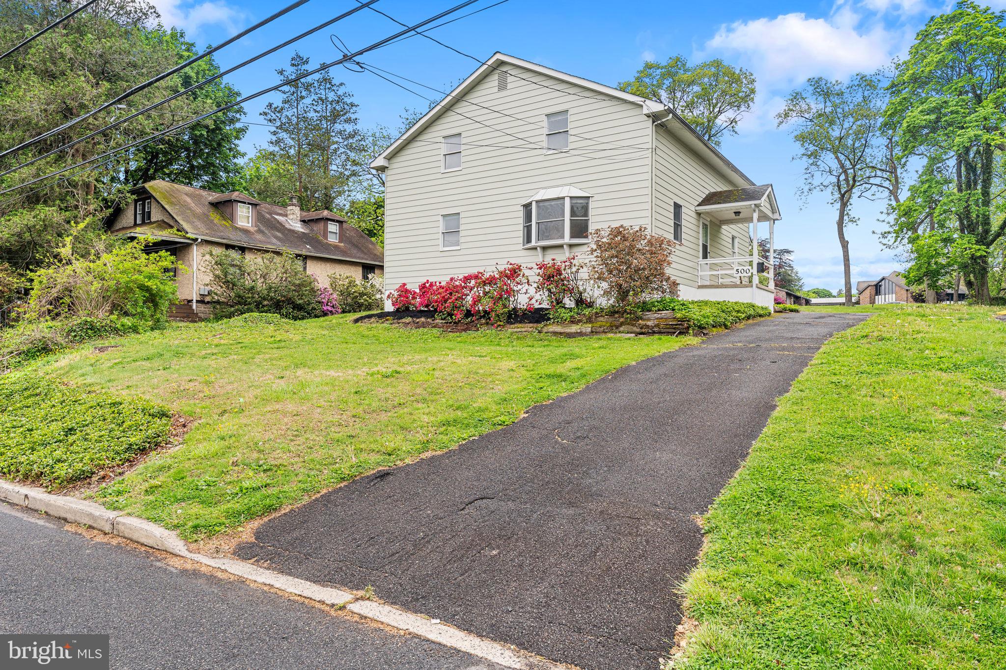 WILLOW GROVE - Residential