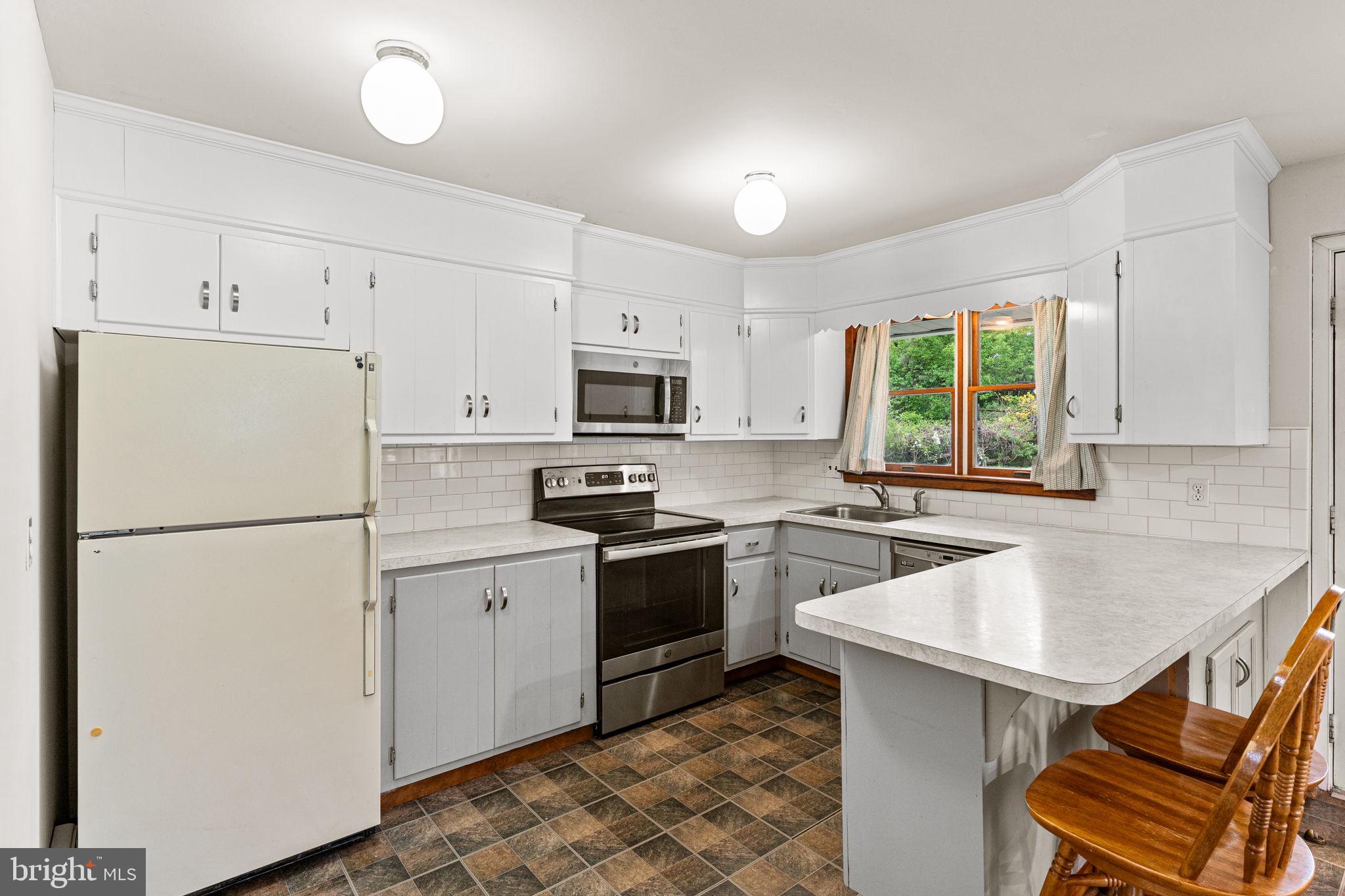 WILLOW GROVE - Residential