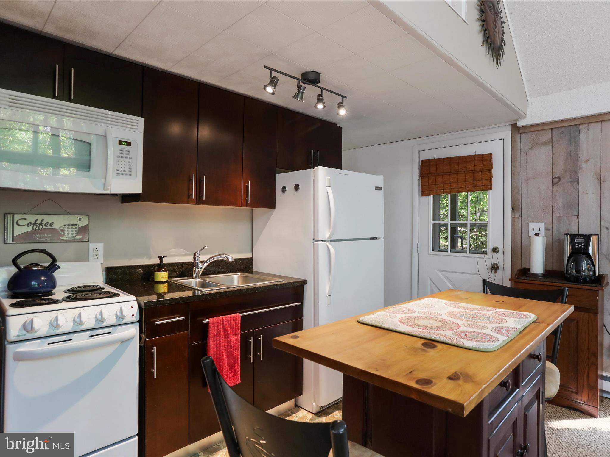 THE WOODS - Residential