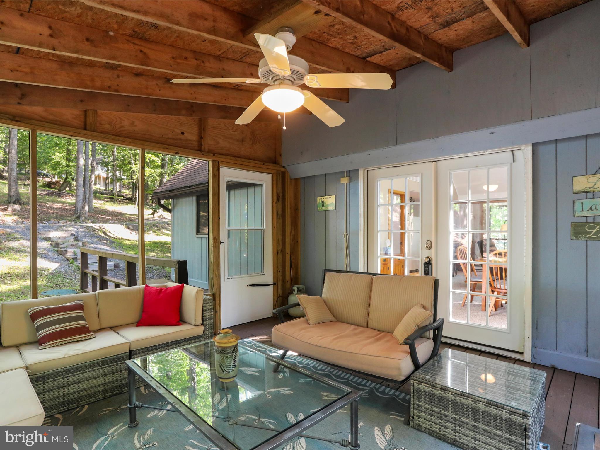 THE WOODS - Residential