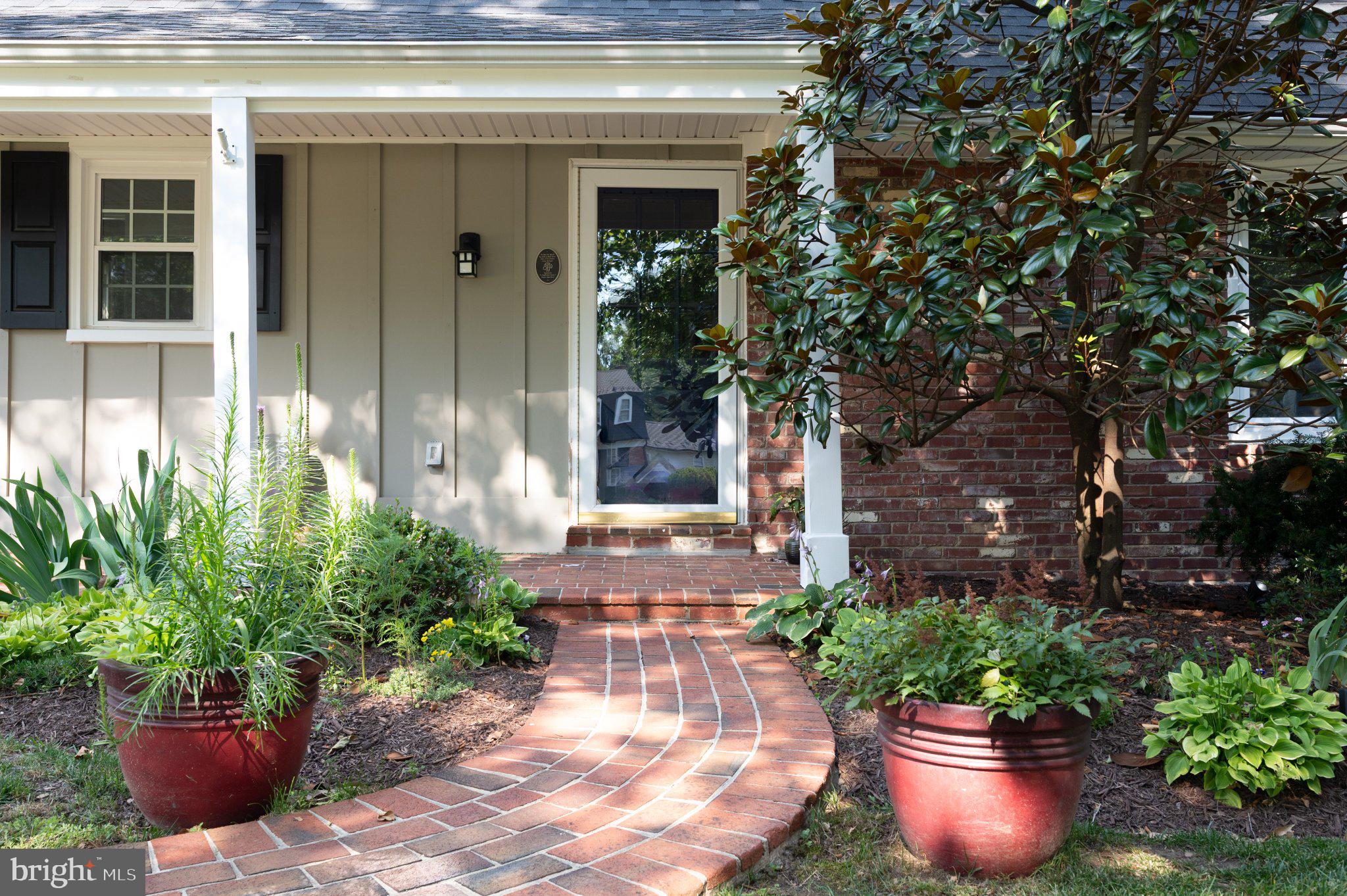 9005 CHICKAWANE COURT