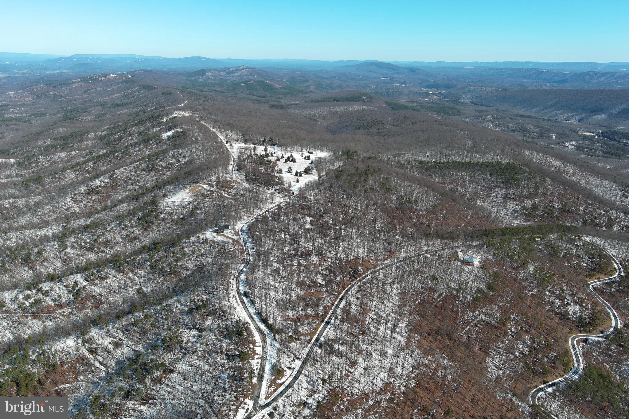 BLUFFS ON THE POTOMAC - Land