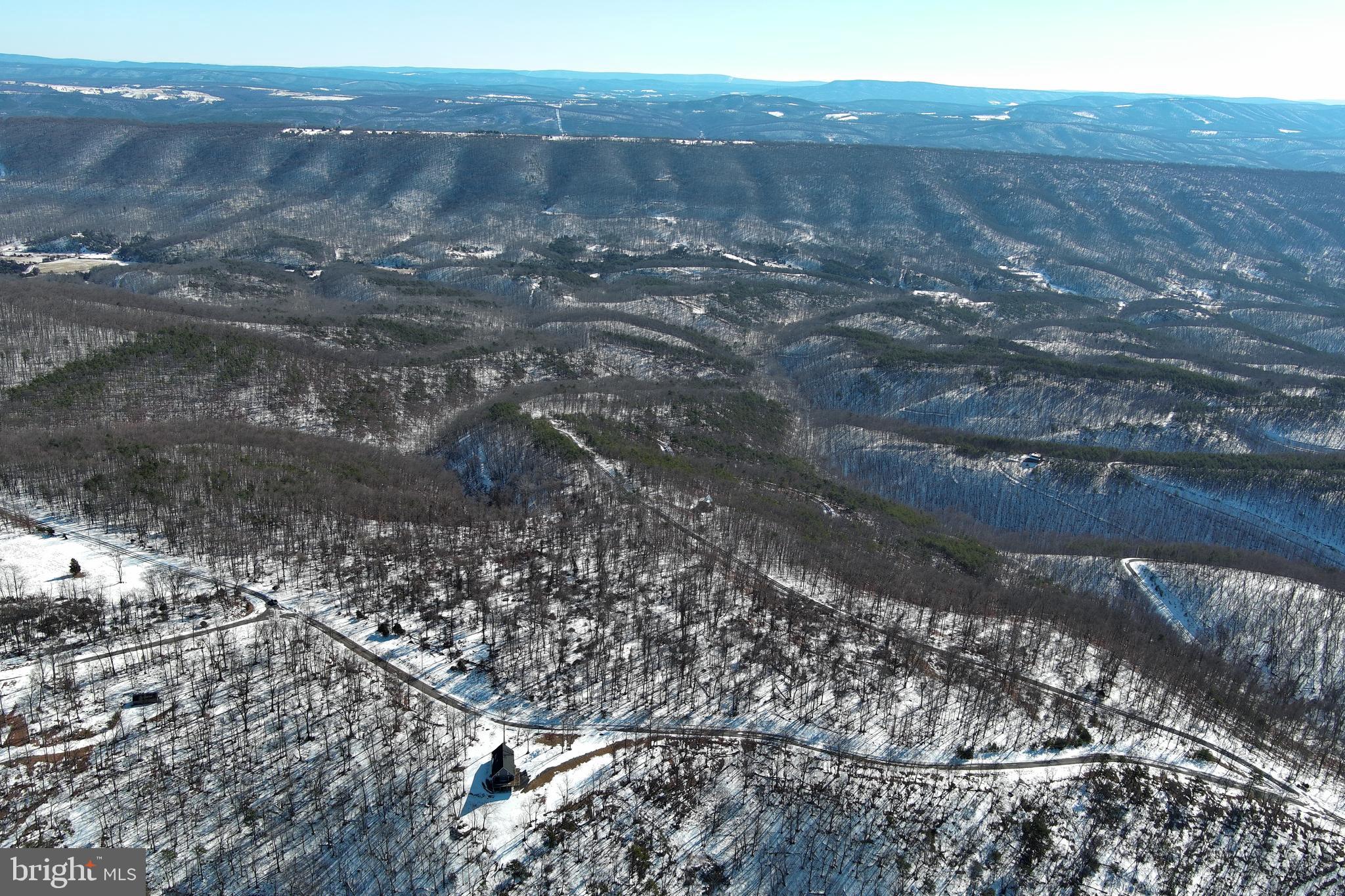 BLUFFS ON THE POTOMAC - Land