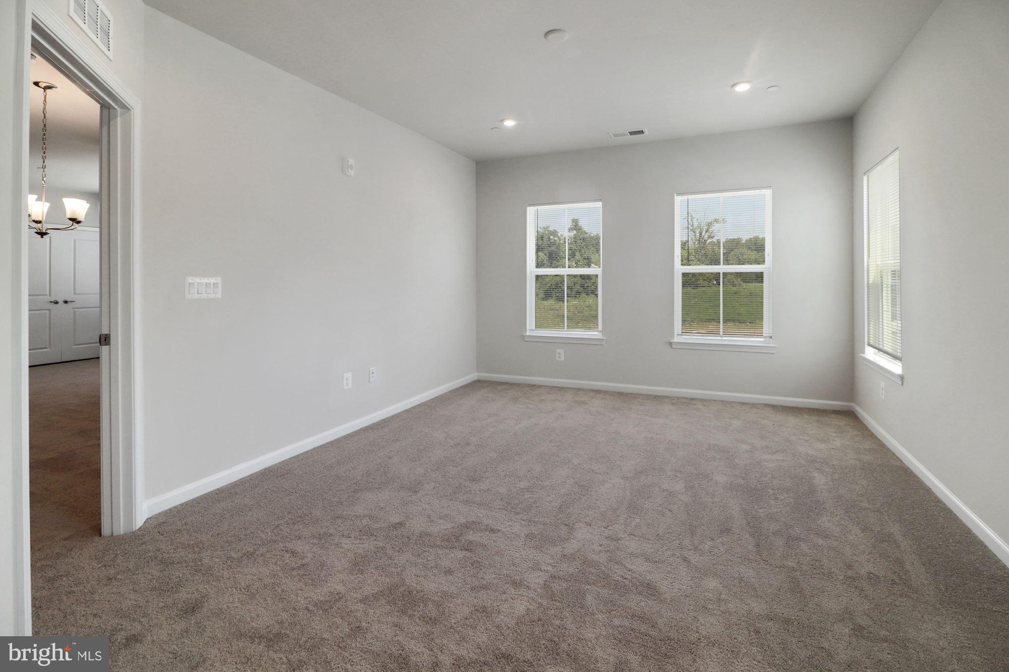 ELLICOTTS RETREAT - Residential