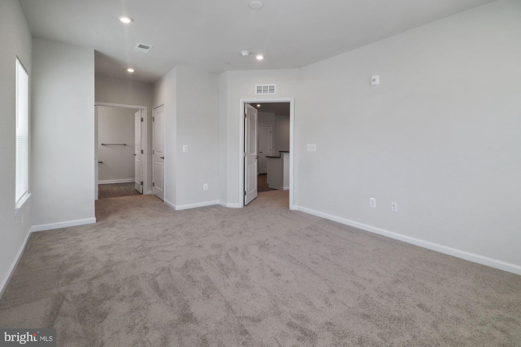 ELLICOTTS RETREAT - Residential