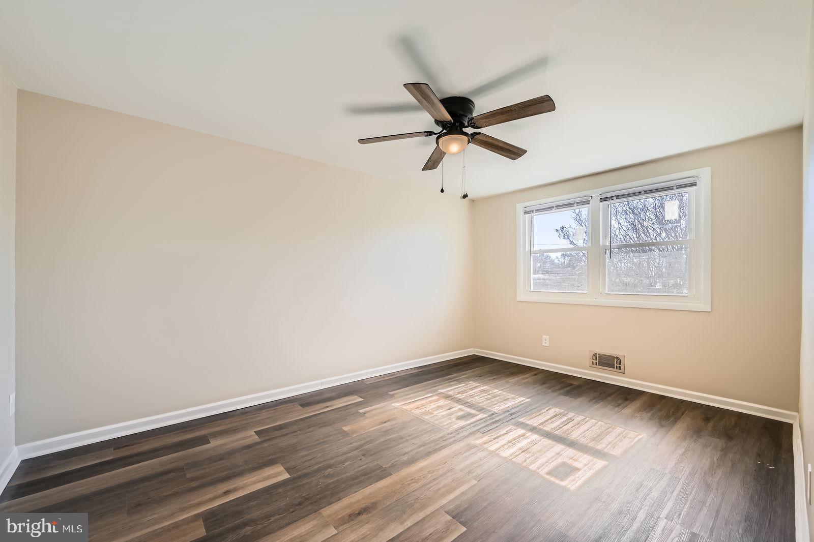 FOX RIDGE MANOR - Residential Lease