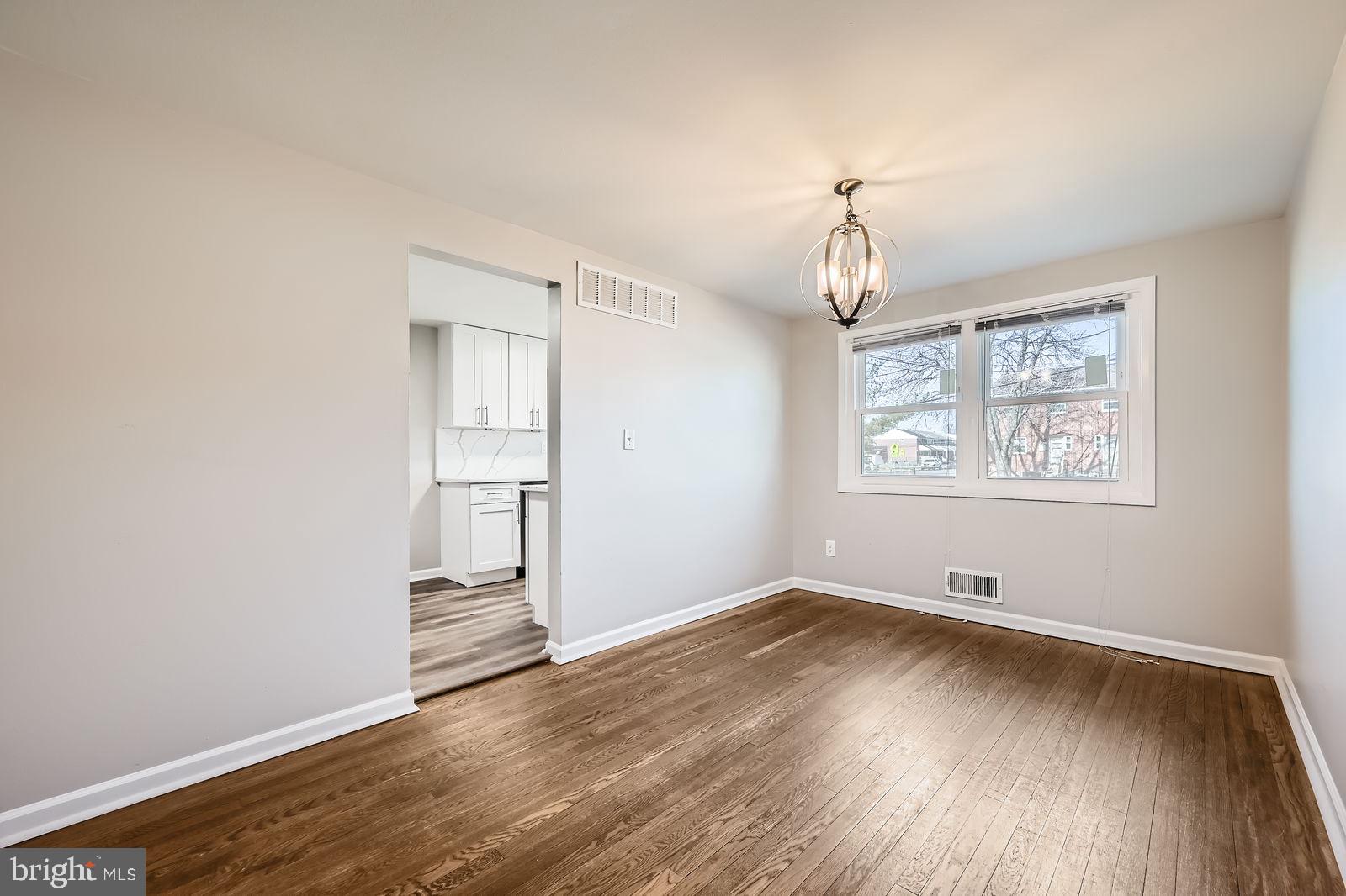 FOX RIDGE MANOR - Residential Lease