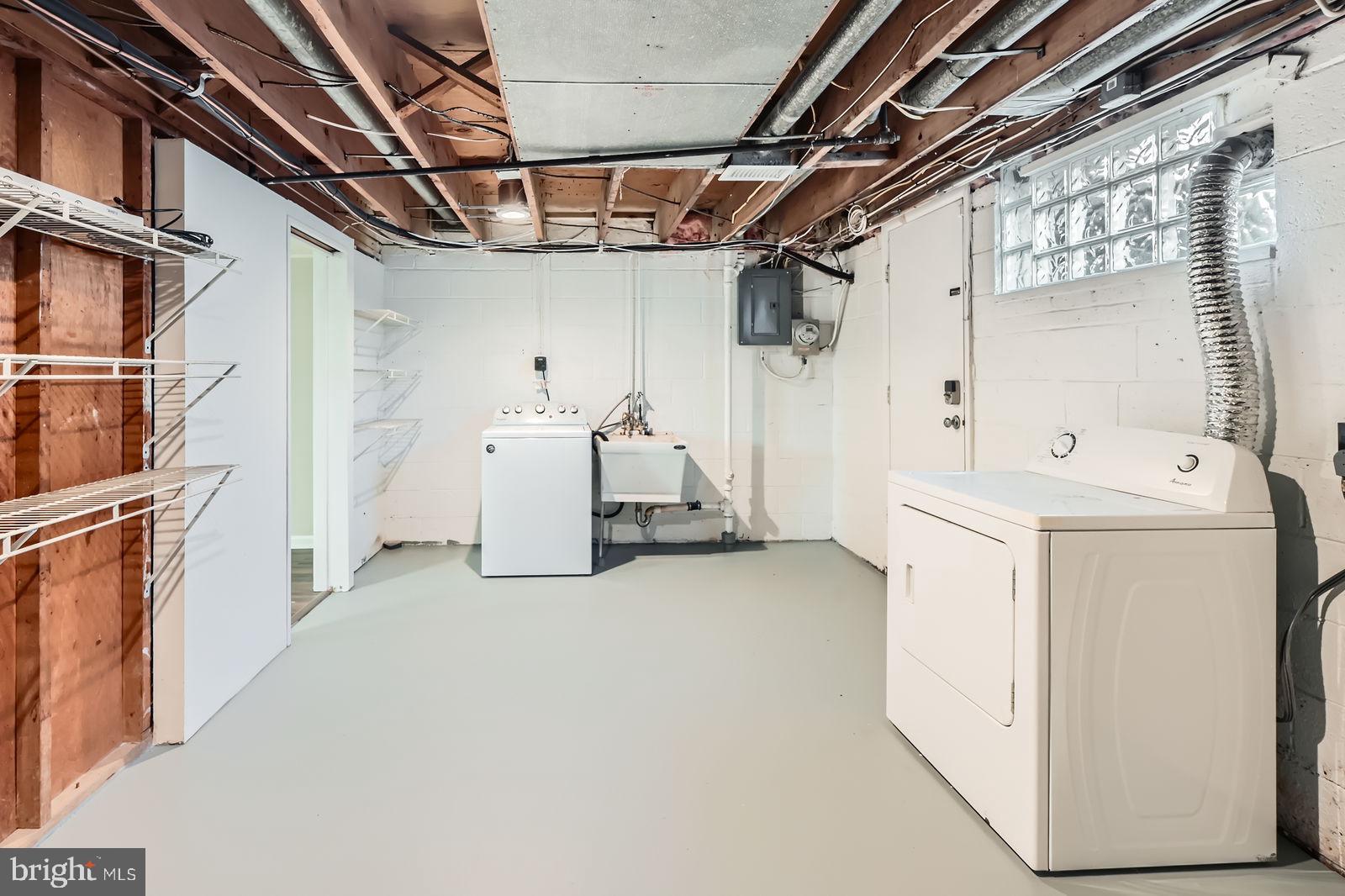 FOX RIDGE MANOR - Residential Lease