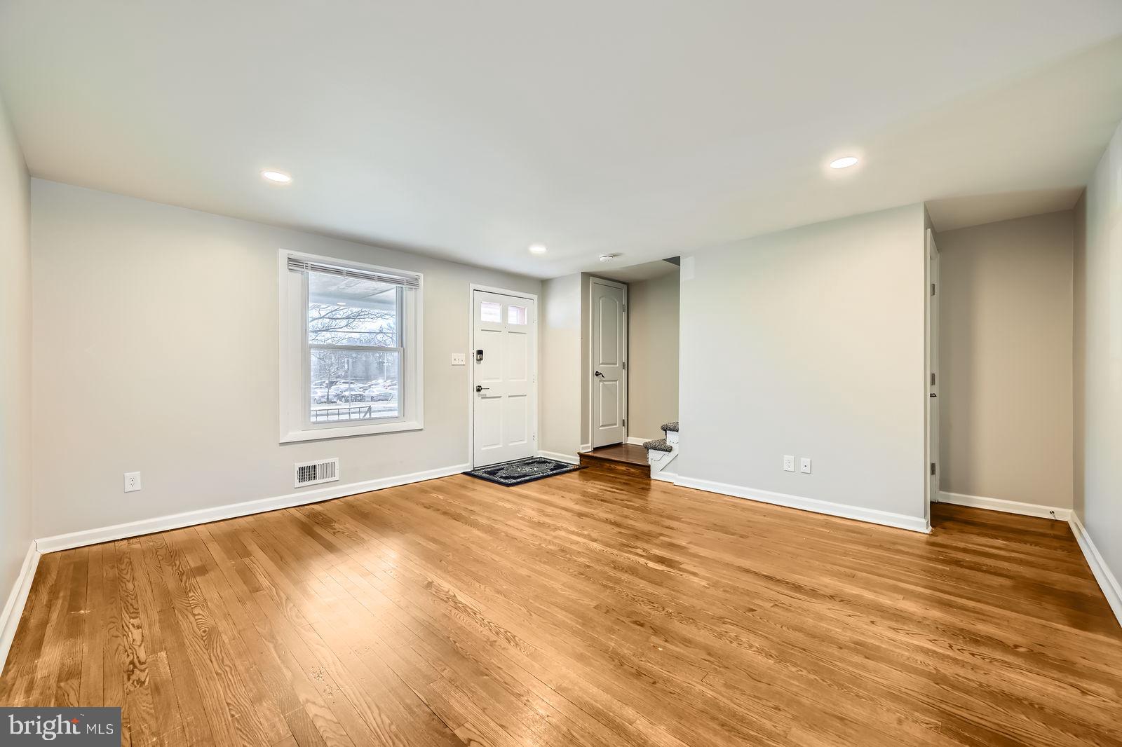 FOX RIDGE MANOR - Residential Lease