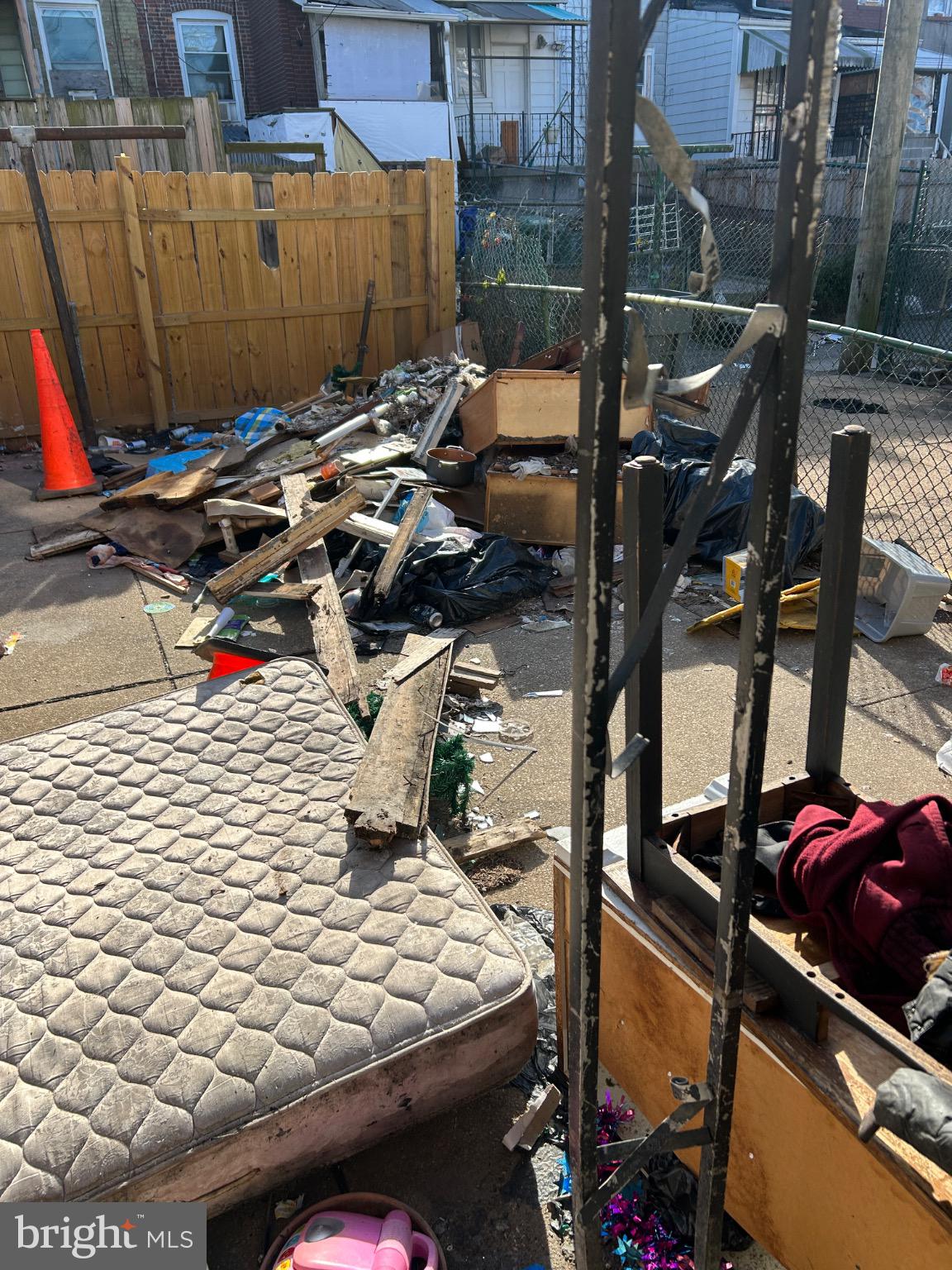 HIGHLANDTOWN - Residential