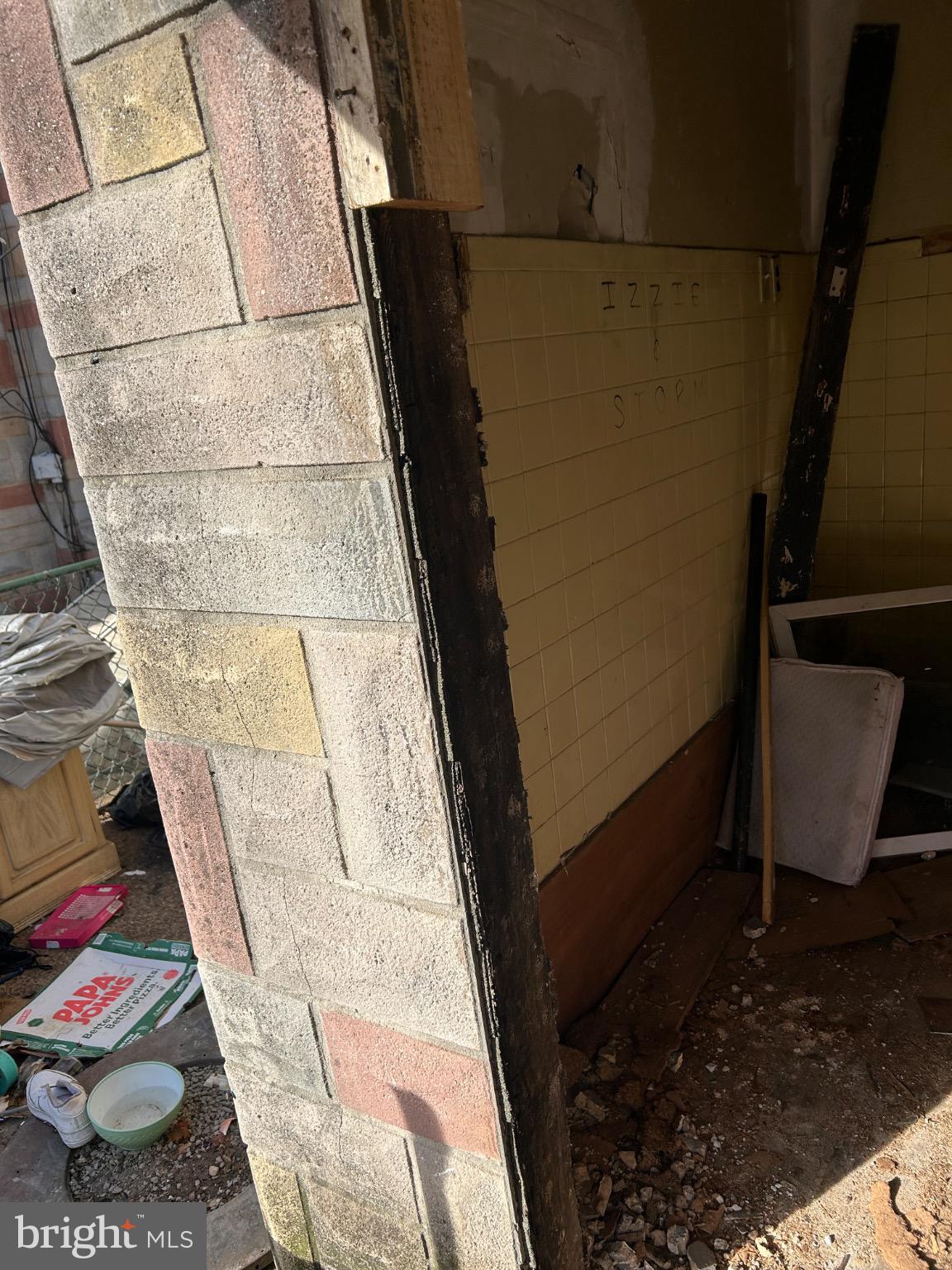 HIGHLANDTOWN - Residential