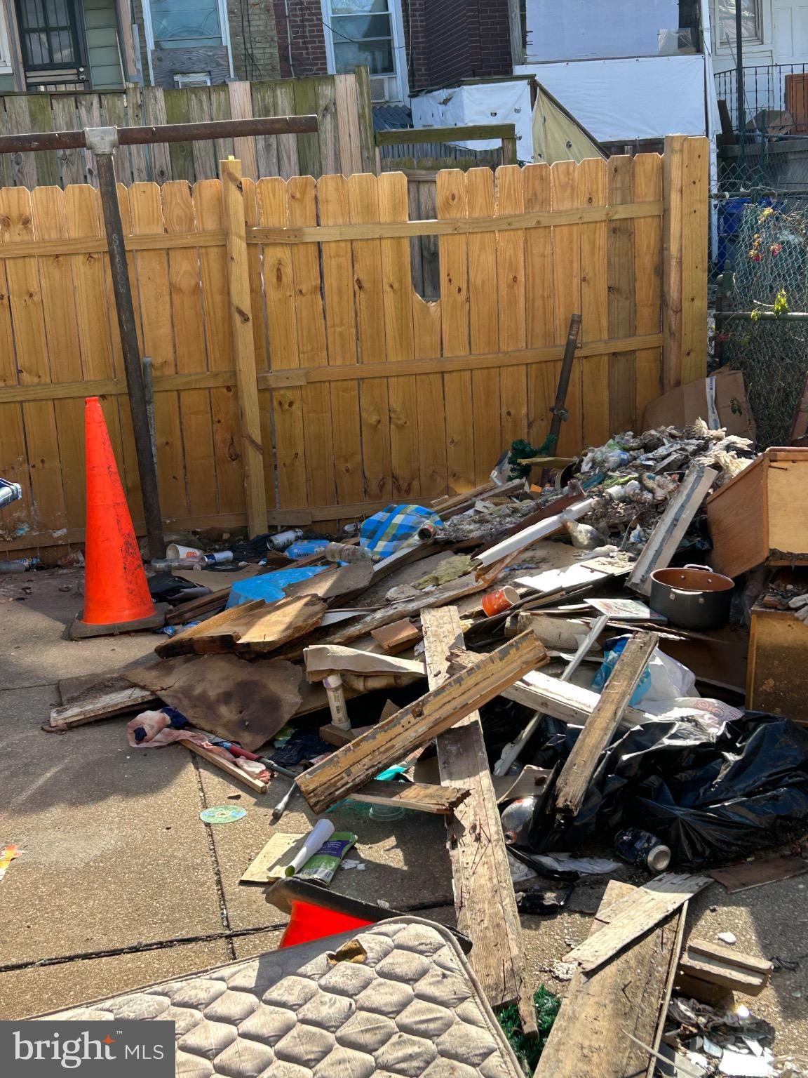 HIGHLANDTOWN - Residential