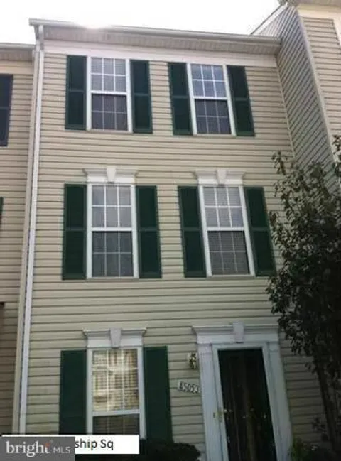 45053 Fellowship Square, Ashburn, VA MLS: VALO2092366
