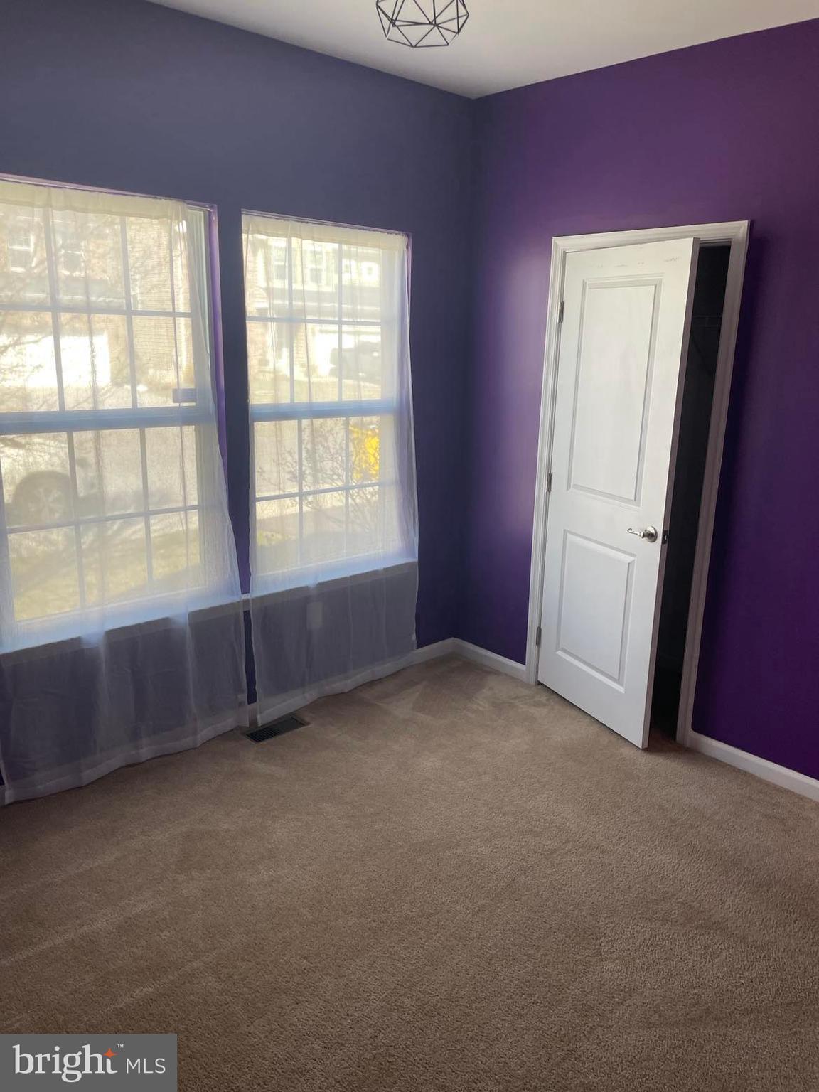 POTOMAC STATION - Residential Lease