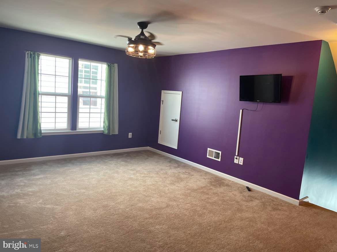 POTOMAC STATION - Residential Lease