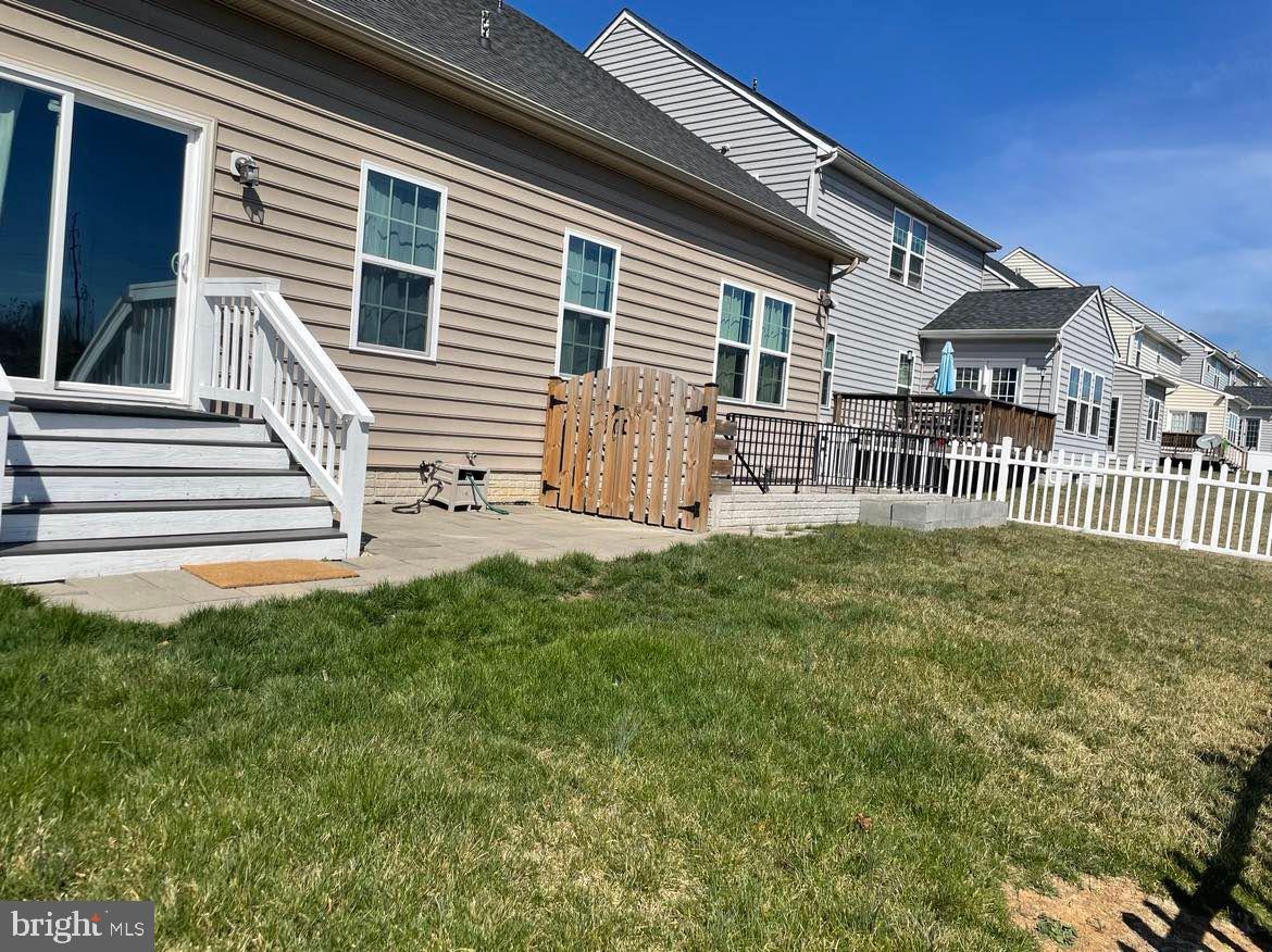 POTOMAC STATION - Residential Lease