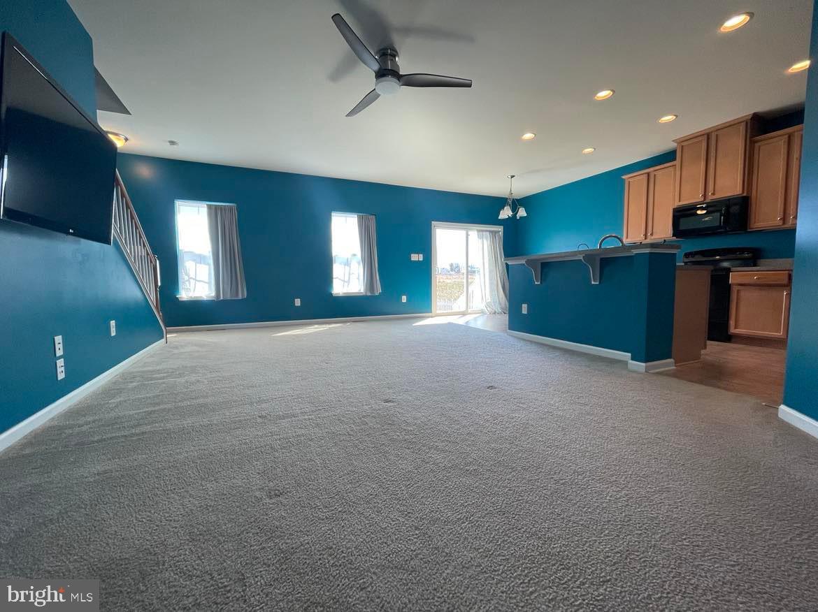 POTOMAC STATION - Residential Lease