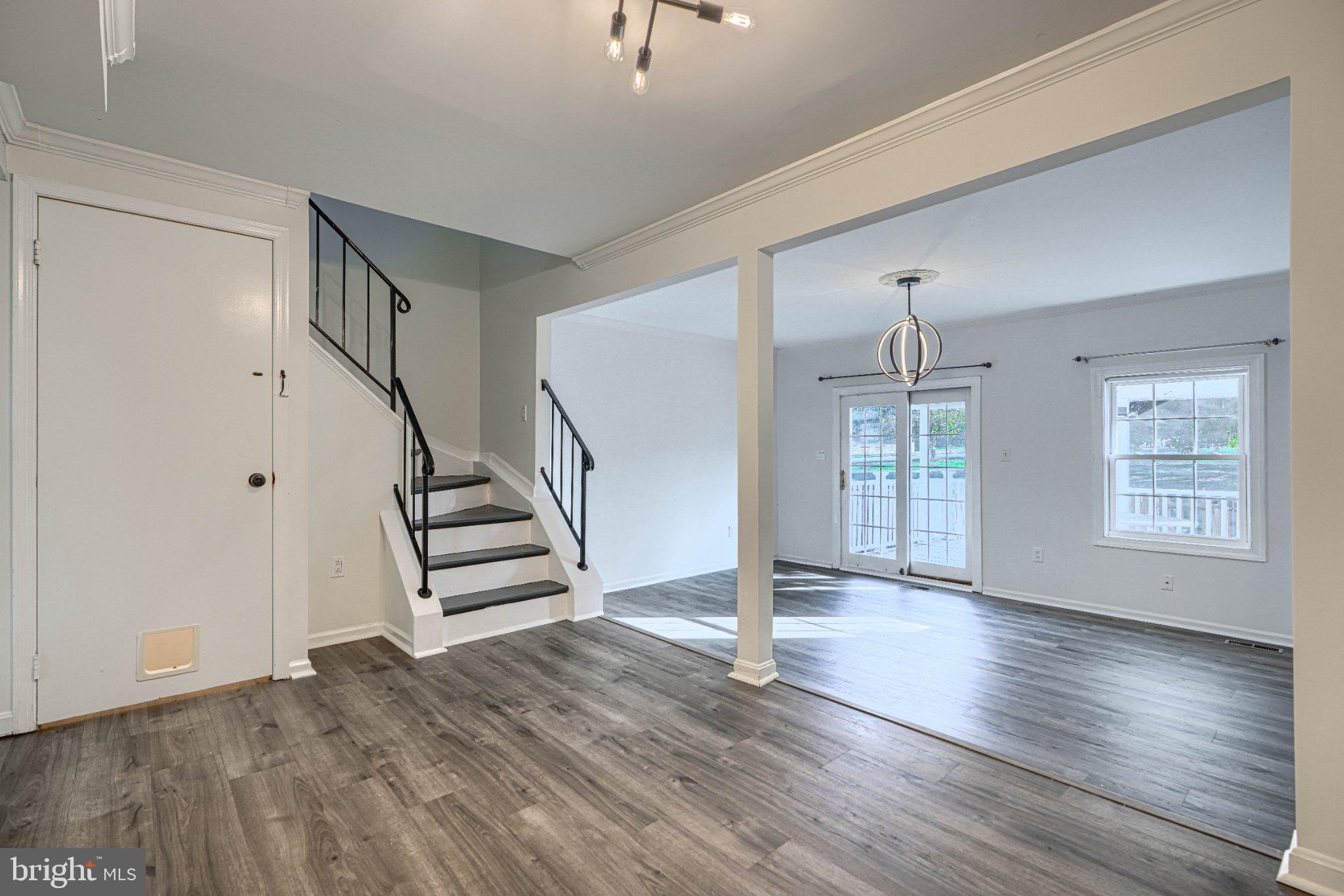 12 BANTRY COURT