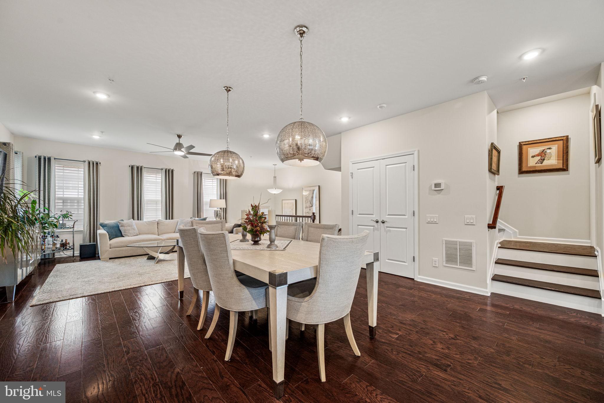 TALL OAKS - Residential