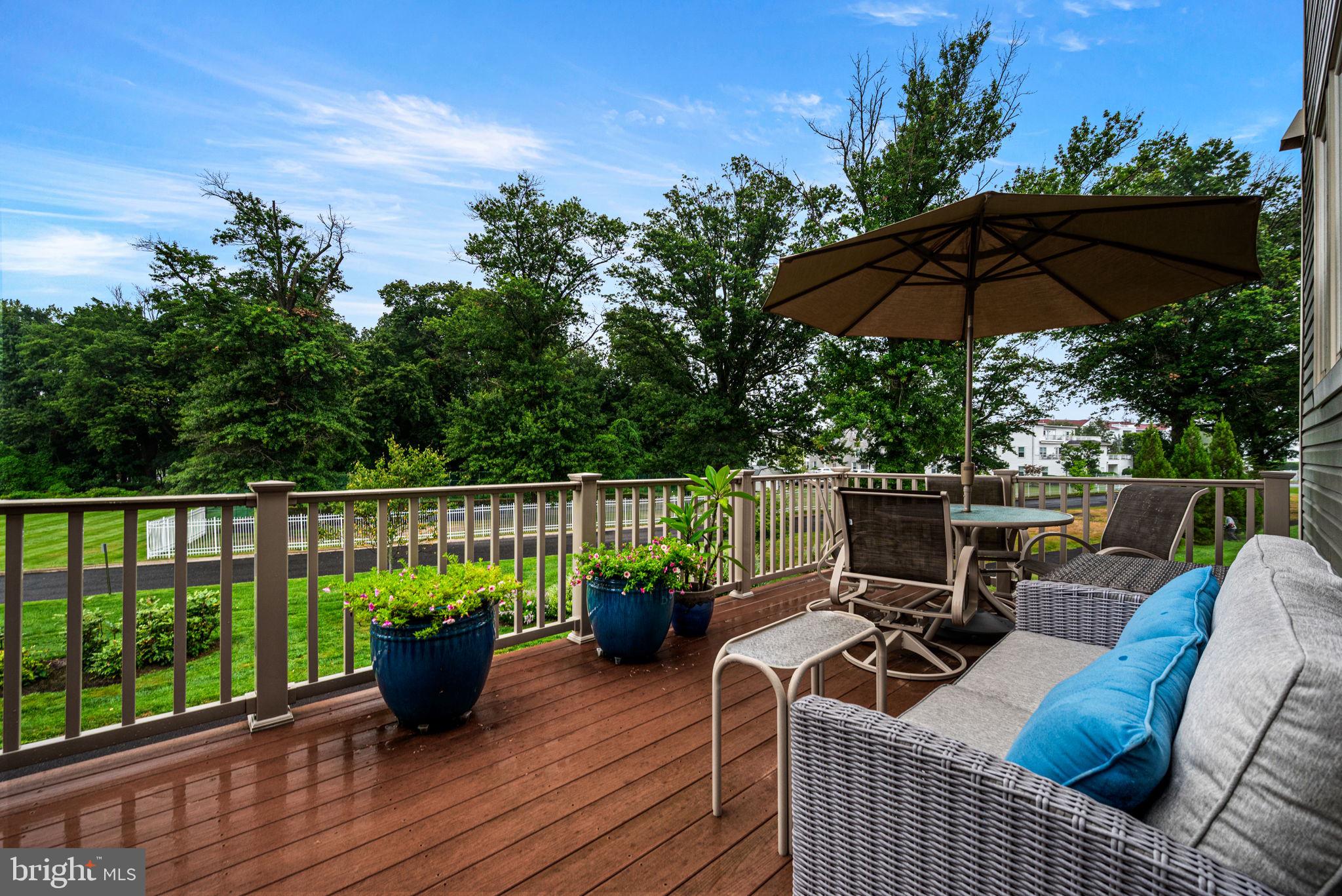 TALL OAKS - Residential