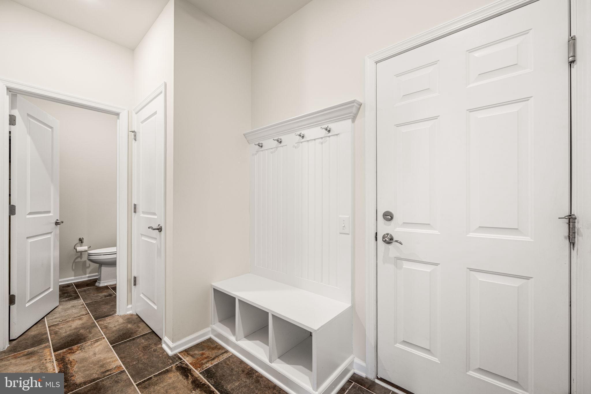 TALL OAKS - Residential