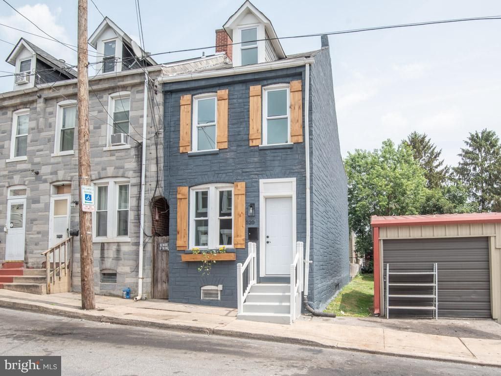 Photo of 520 LAFAYETTE ST, LANCASTER, PA 17603 (MLS # PALA2036712)