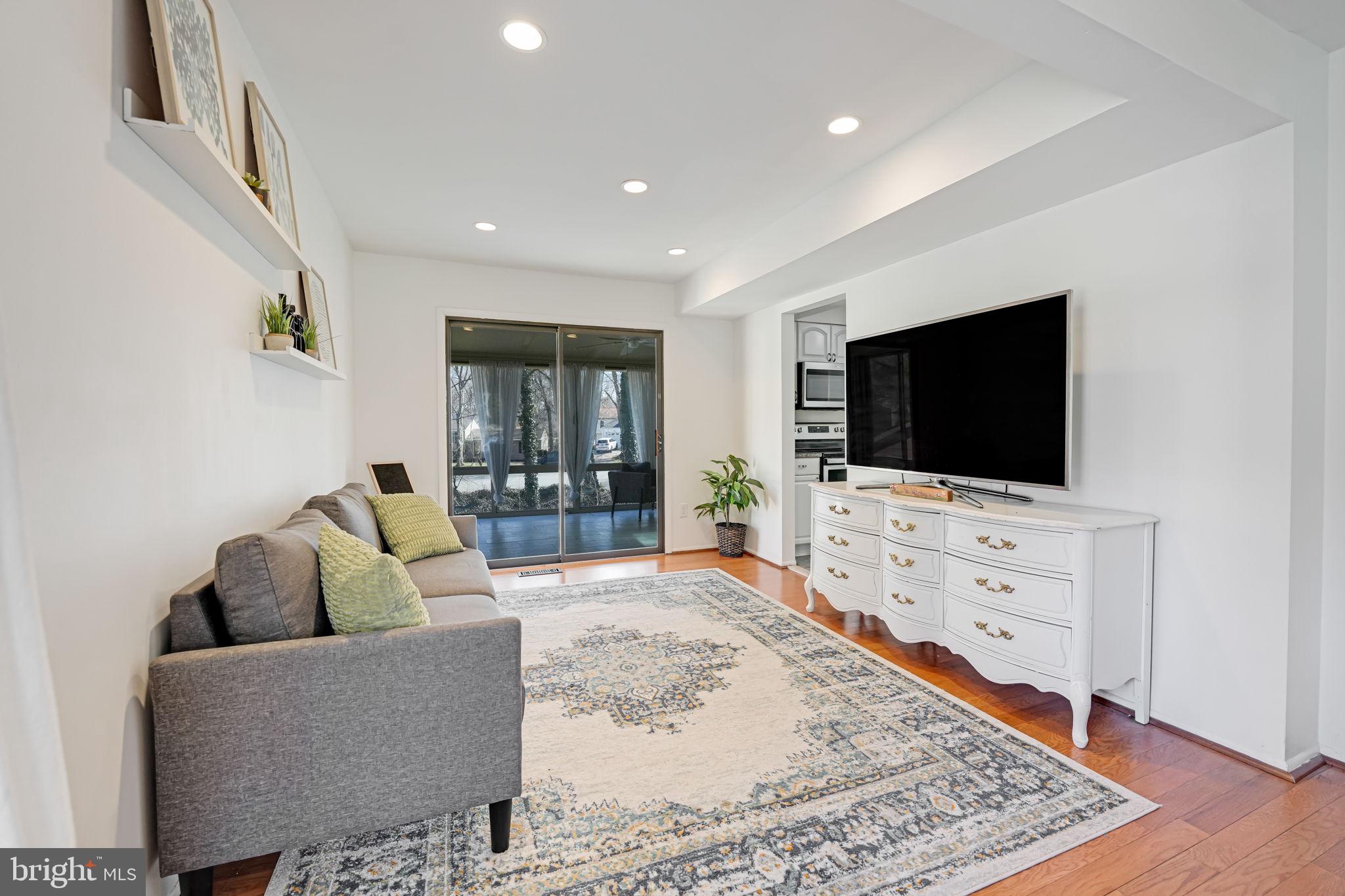 MONTCLAIR - Residential