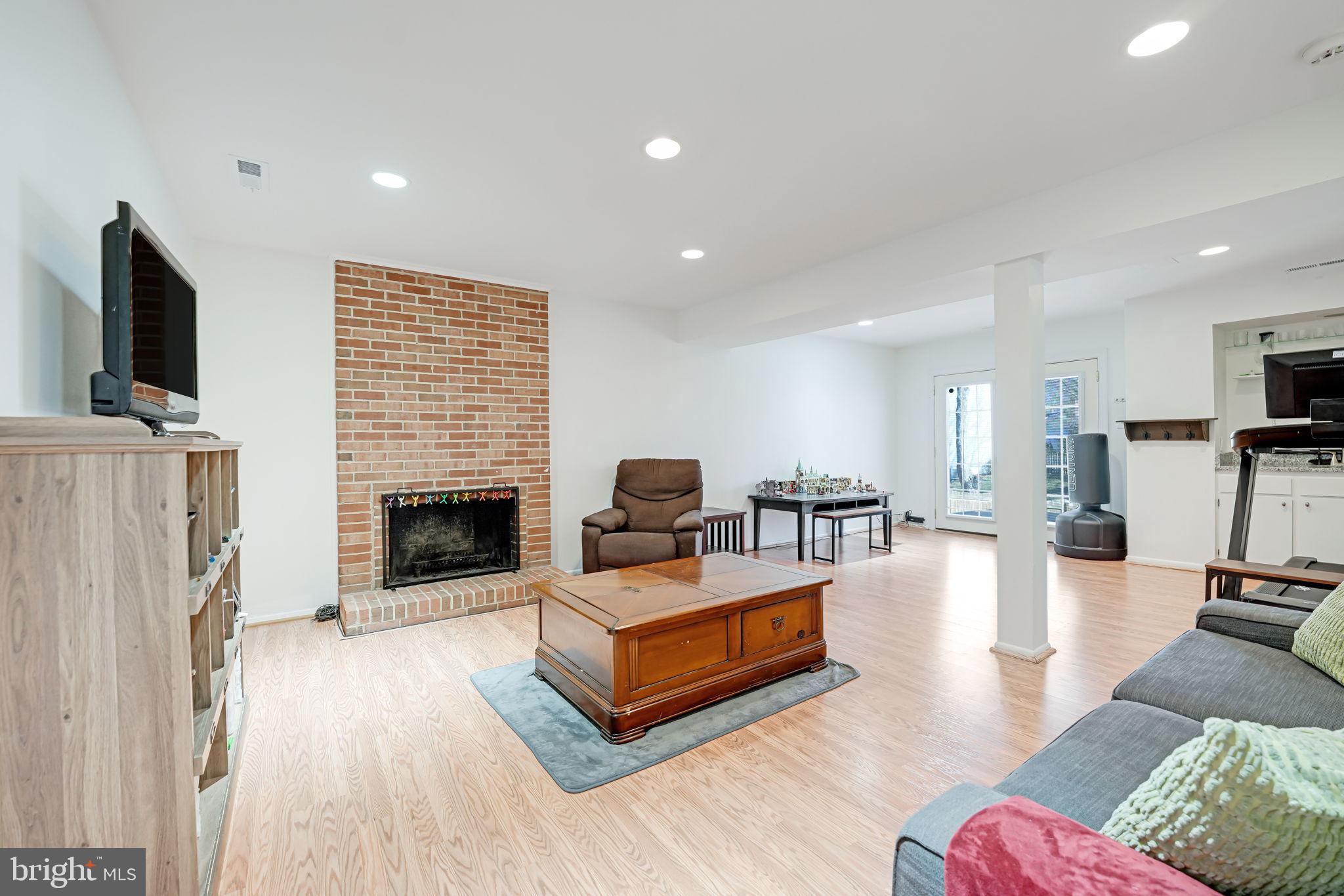 MONTCLAIR - Residential