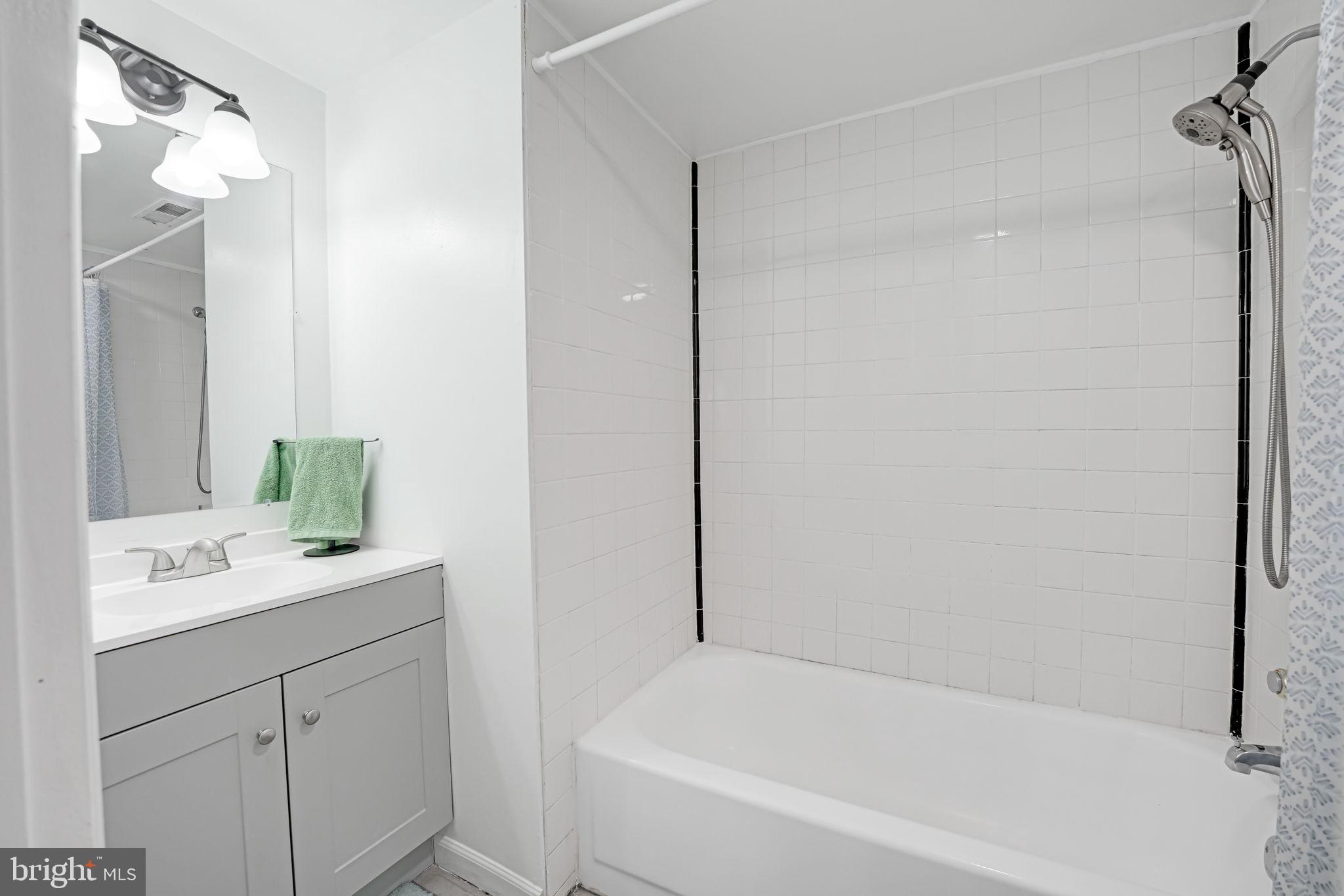 MONTCLAIR - Residential