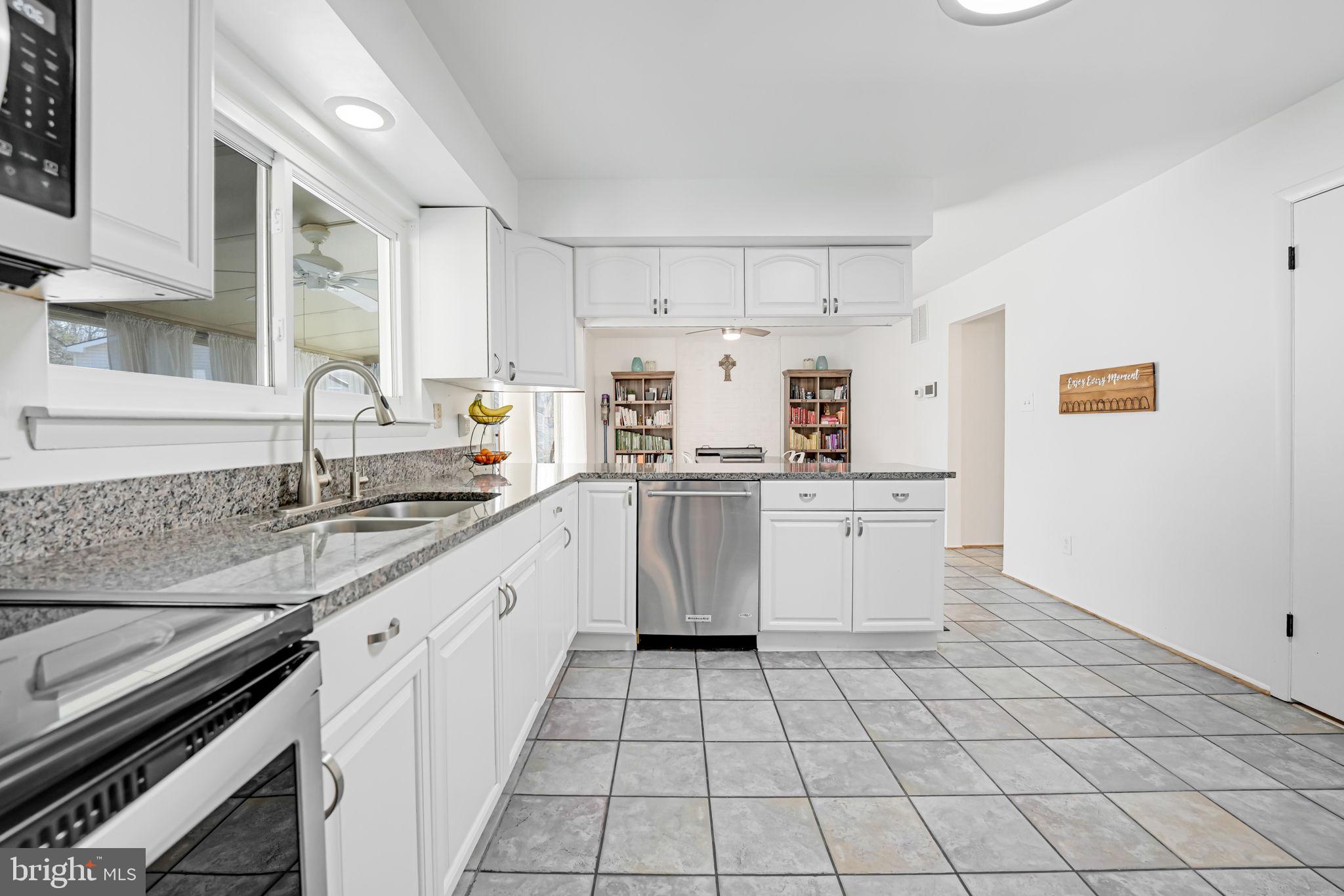 MONTCLAIR - Residential