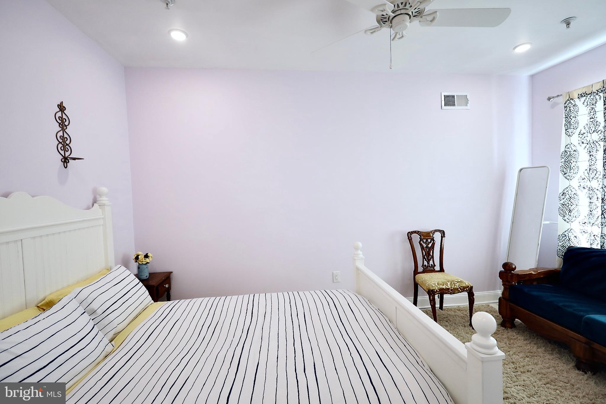 NORRIS SQUARE - Residential Lease