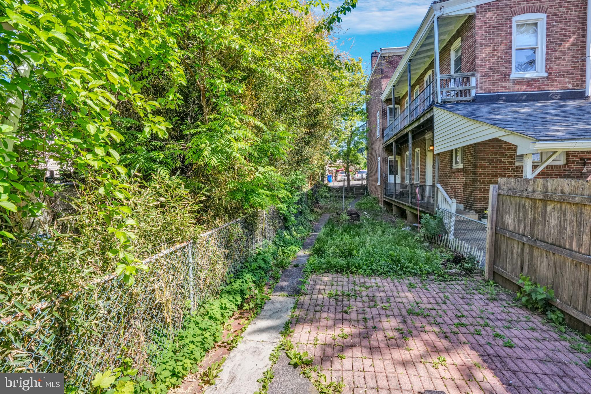 ABBEY DOWNS - Residential