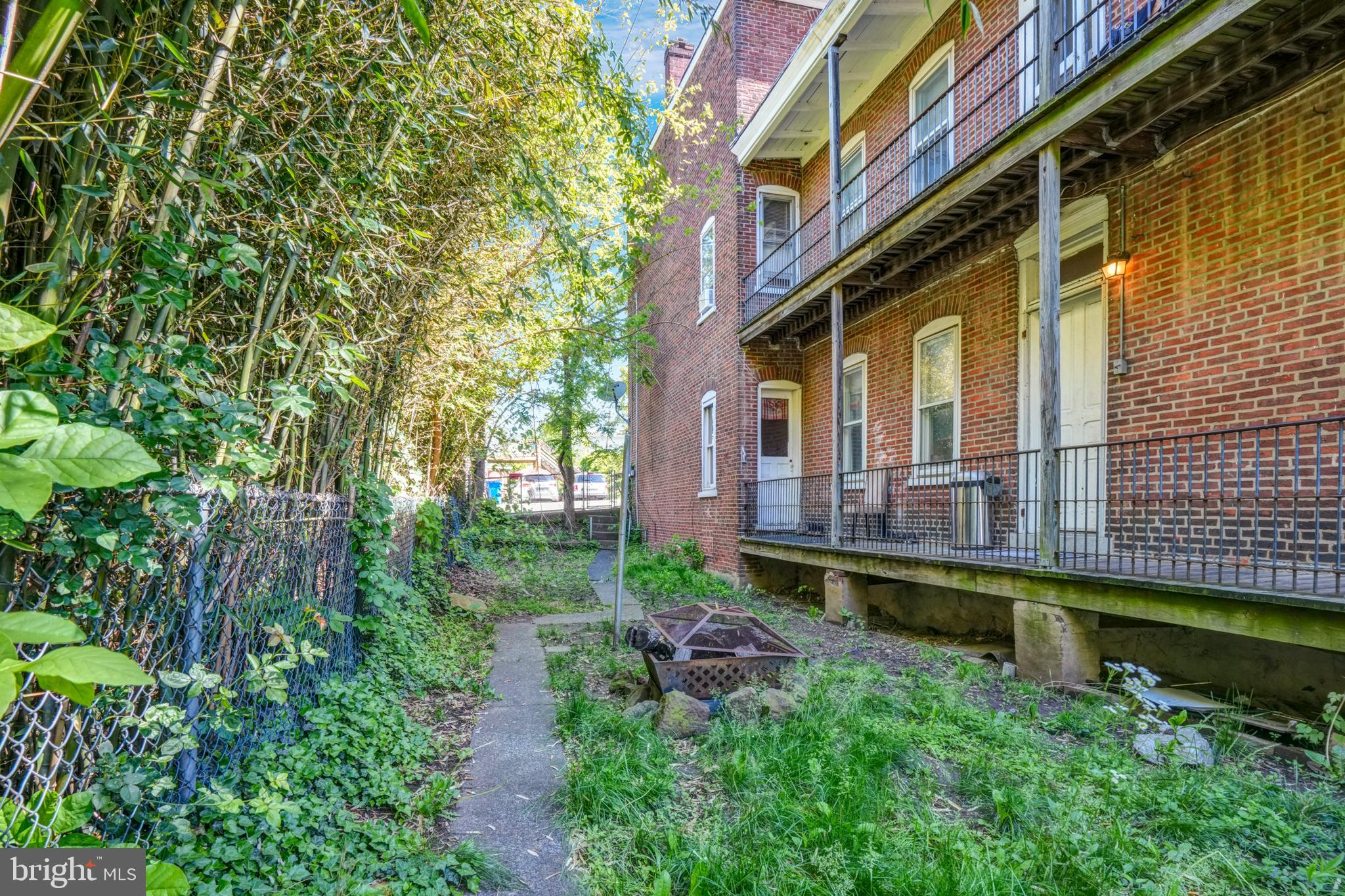 ABBEY DOWNS - Residential