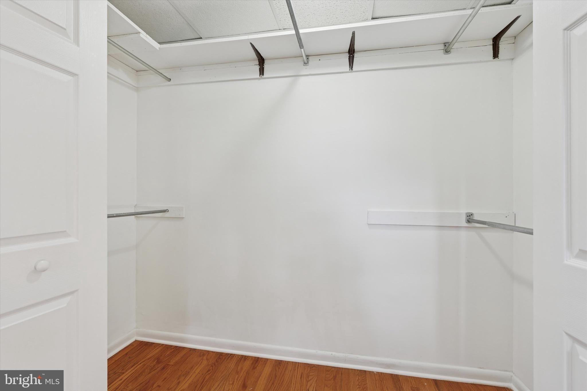 WILLOW GROVE - Residential