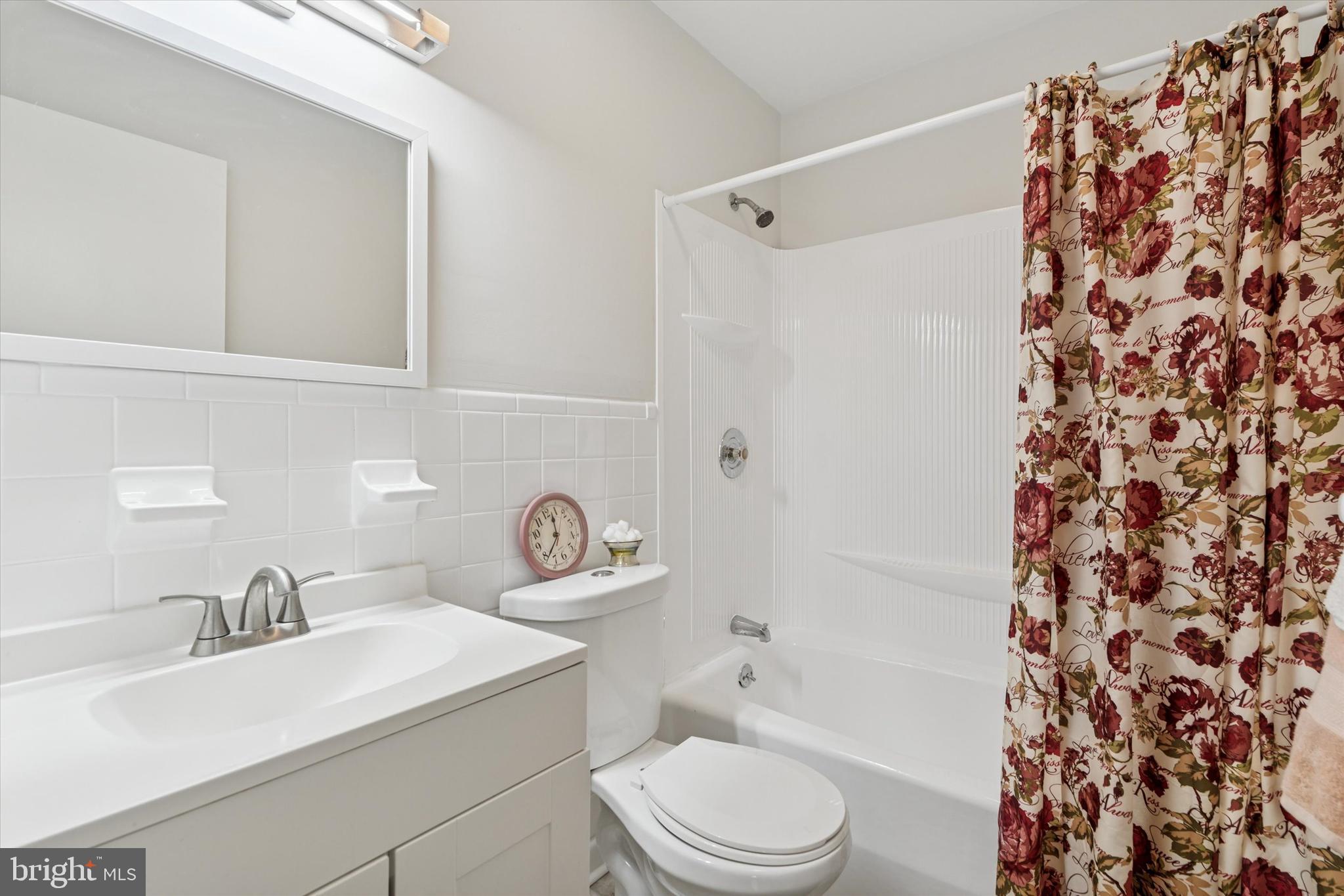 WILLOW GROVE - Residential