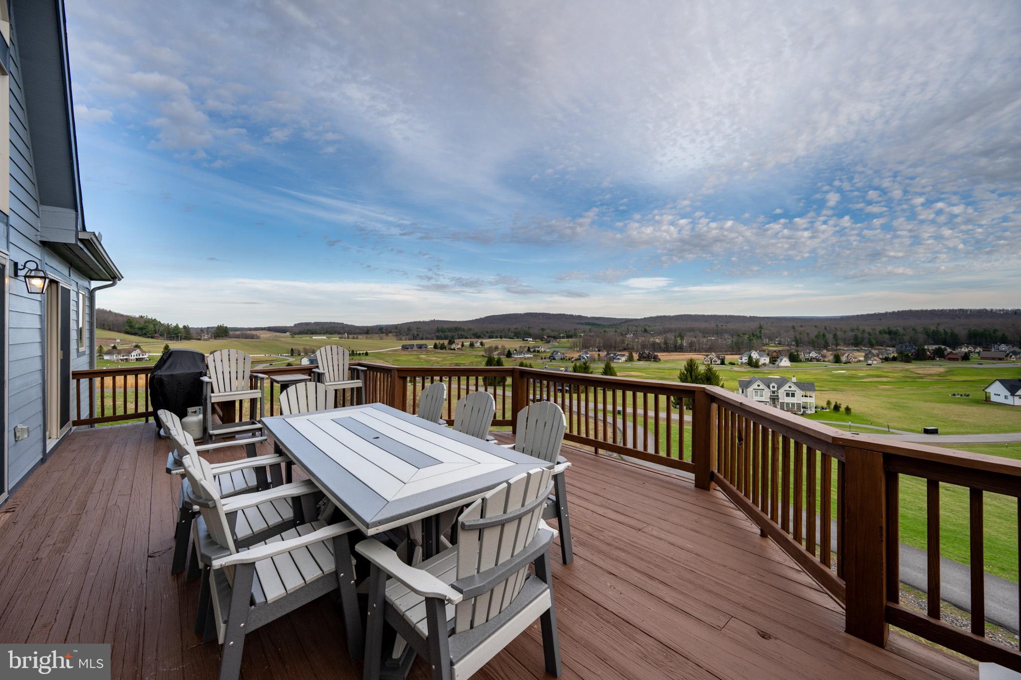 WATERFRONT GREENS - Residential