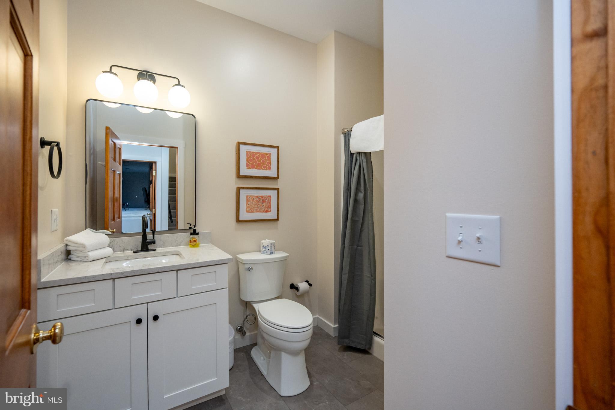 WATERFRONT GREENS - Residential