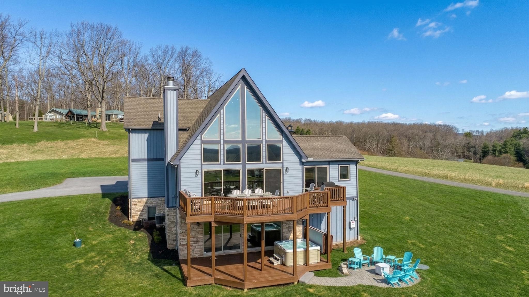 304 WATERFRONT GREENS DRIVE