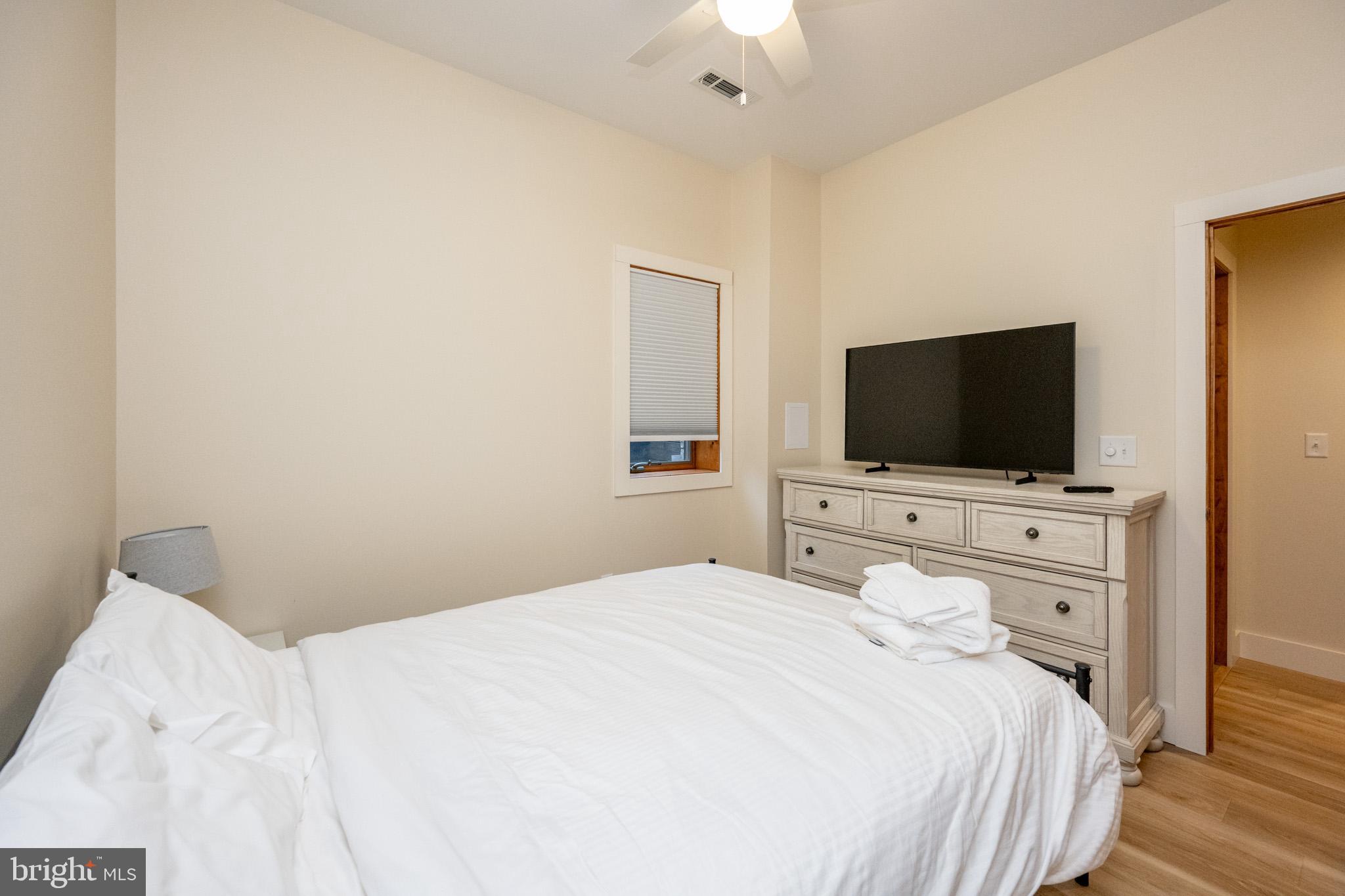 WATERFRONT GREENS - Residential