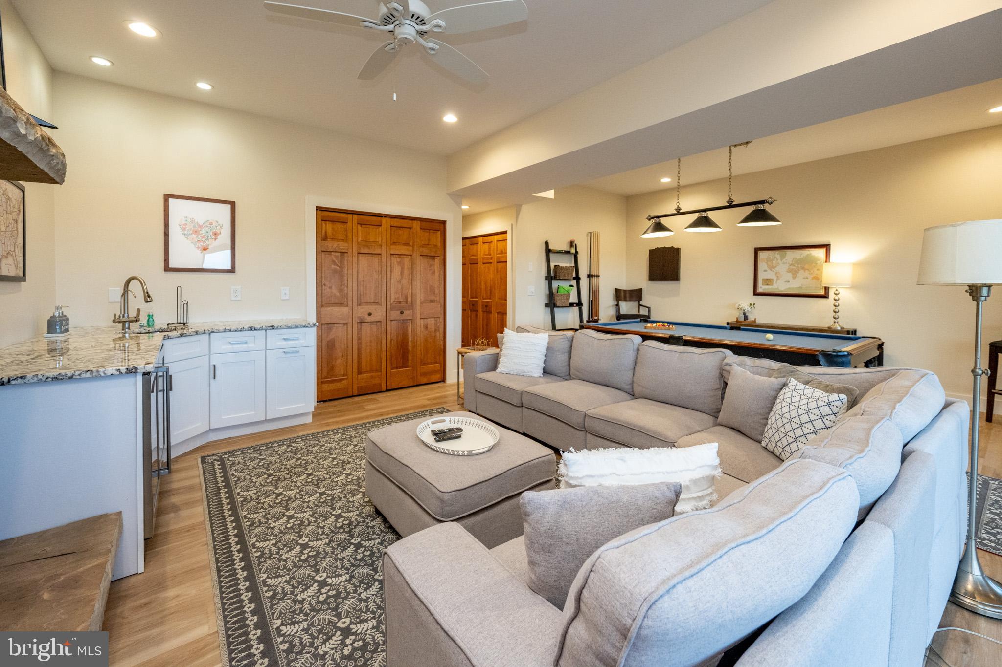 WATERFRONT GREENS - Residential