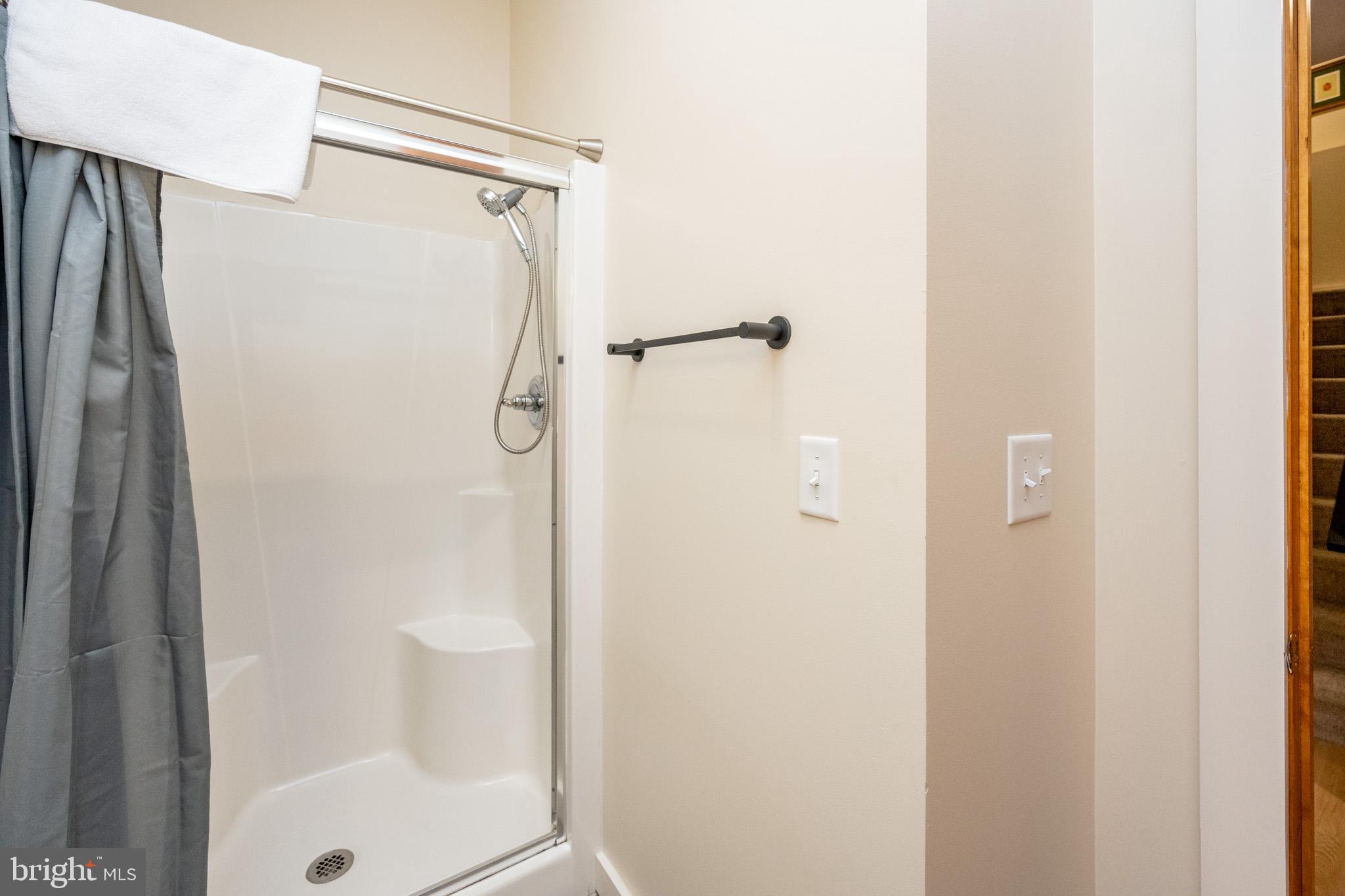 WATERFRONT GREENS - Residential