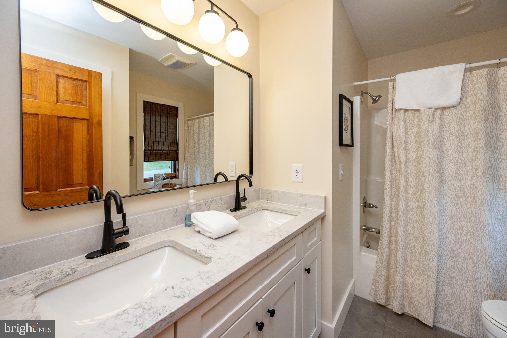 WATERFRONT GREENS - Residential