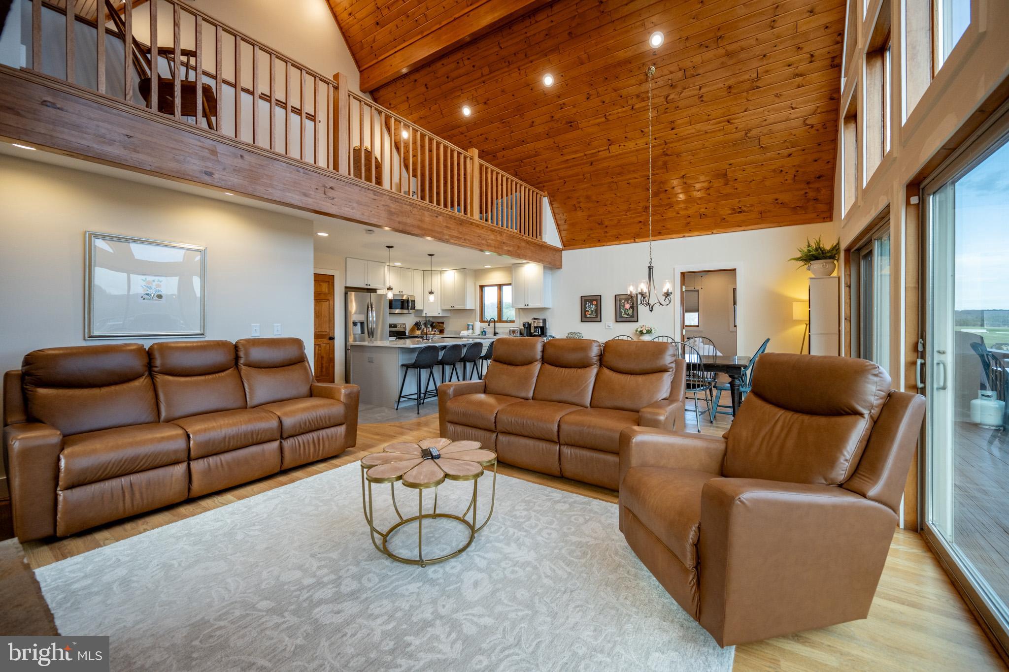 WATERFRONT GREENS - Residential