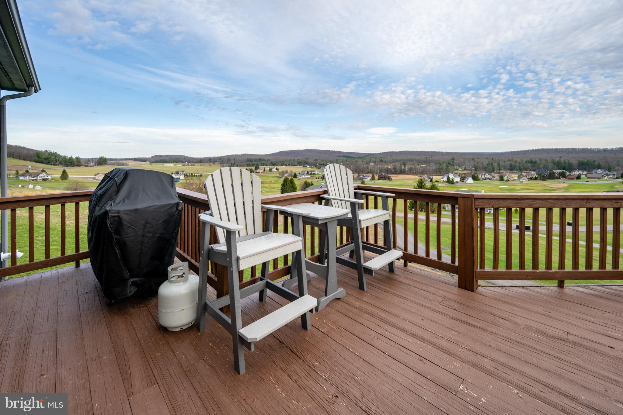 WATERFRONT GREENS - Residential