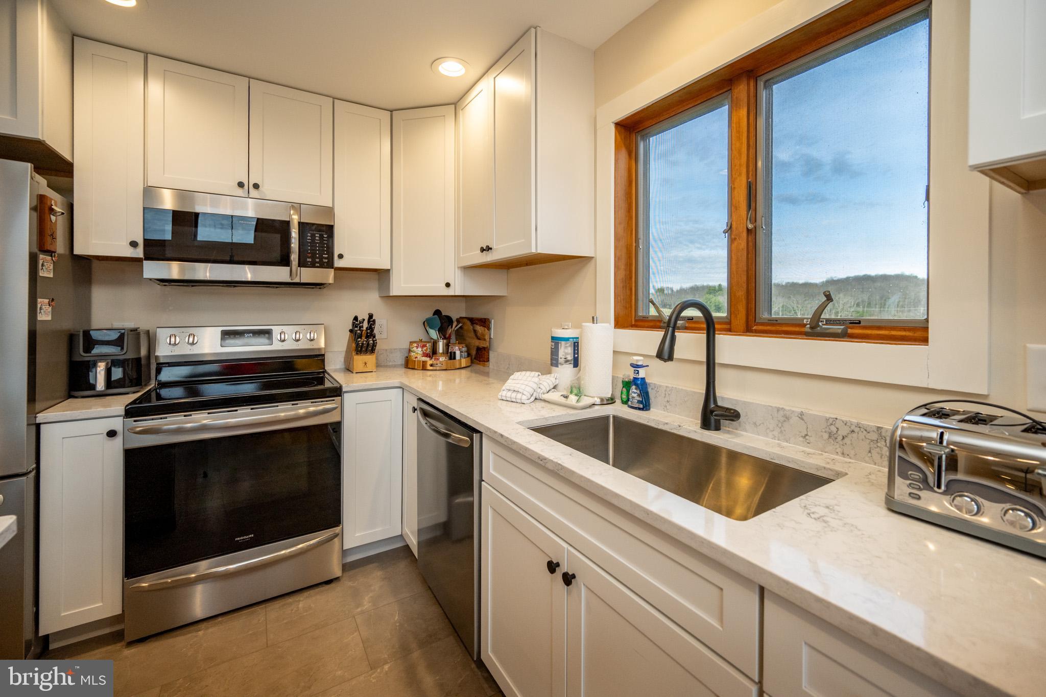 WATERFRONT GREENS - Residential