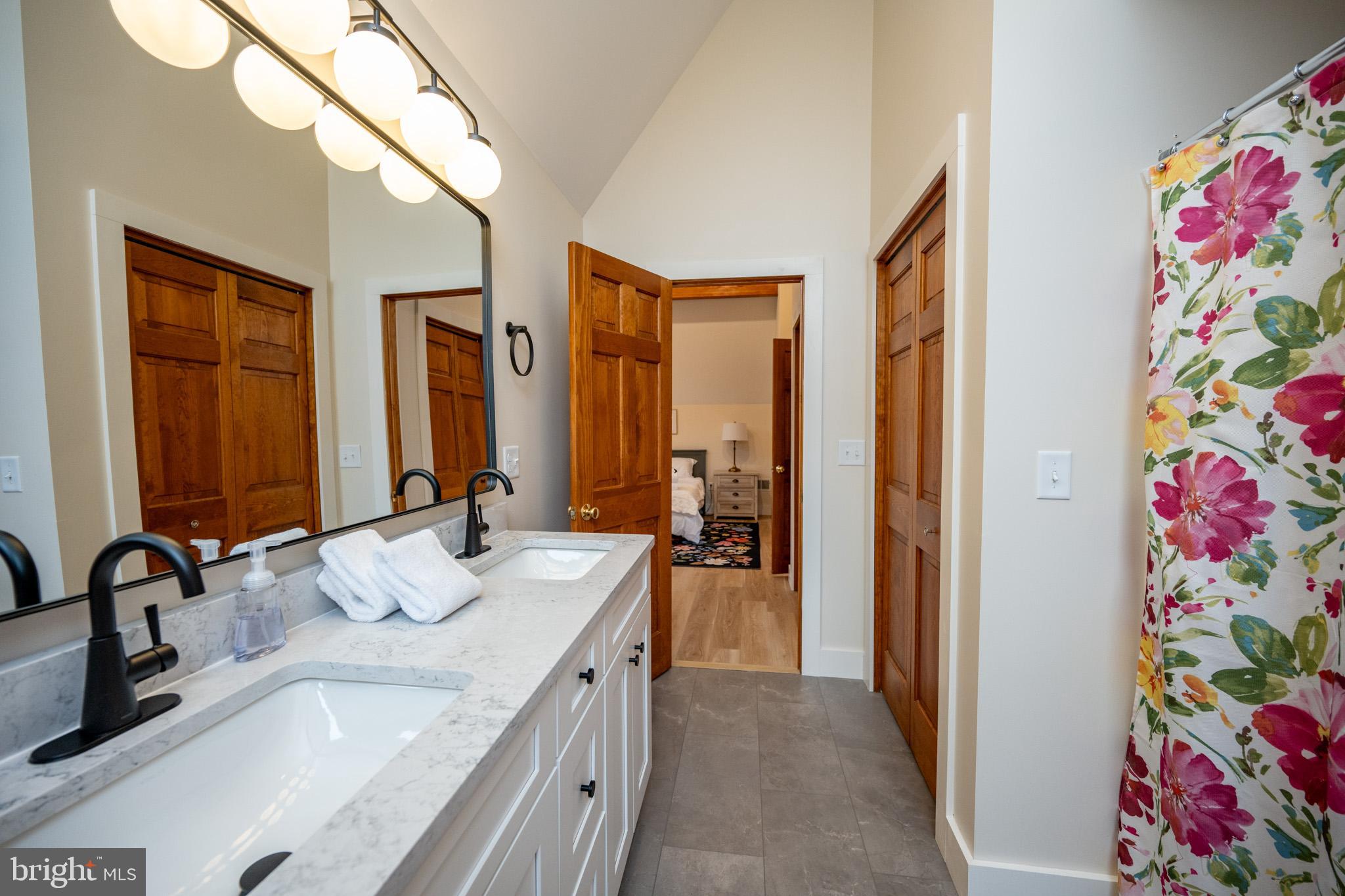 WATERFRONT GREENS - Residential