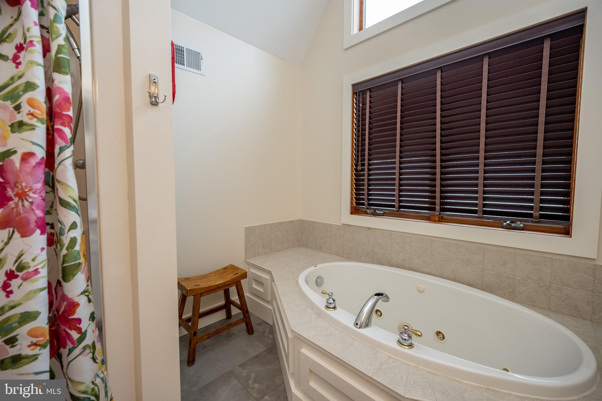 WATERFRONT GREENS - Residential