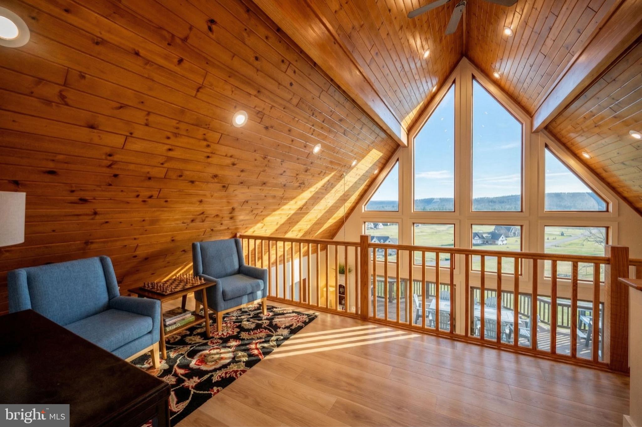 WATERFRONT GREENS - Residential