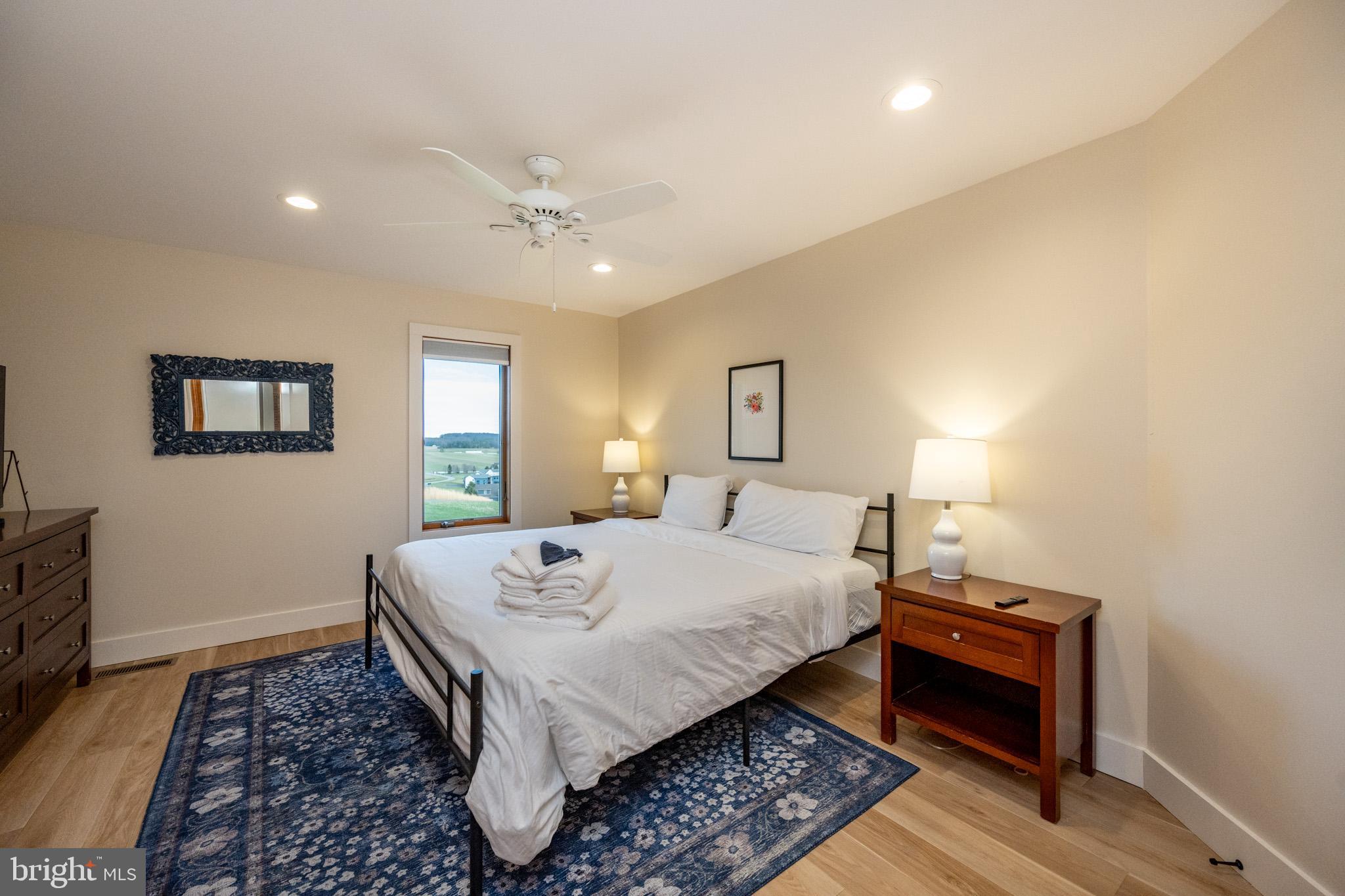 WATERFRONT GREENS - Residential