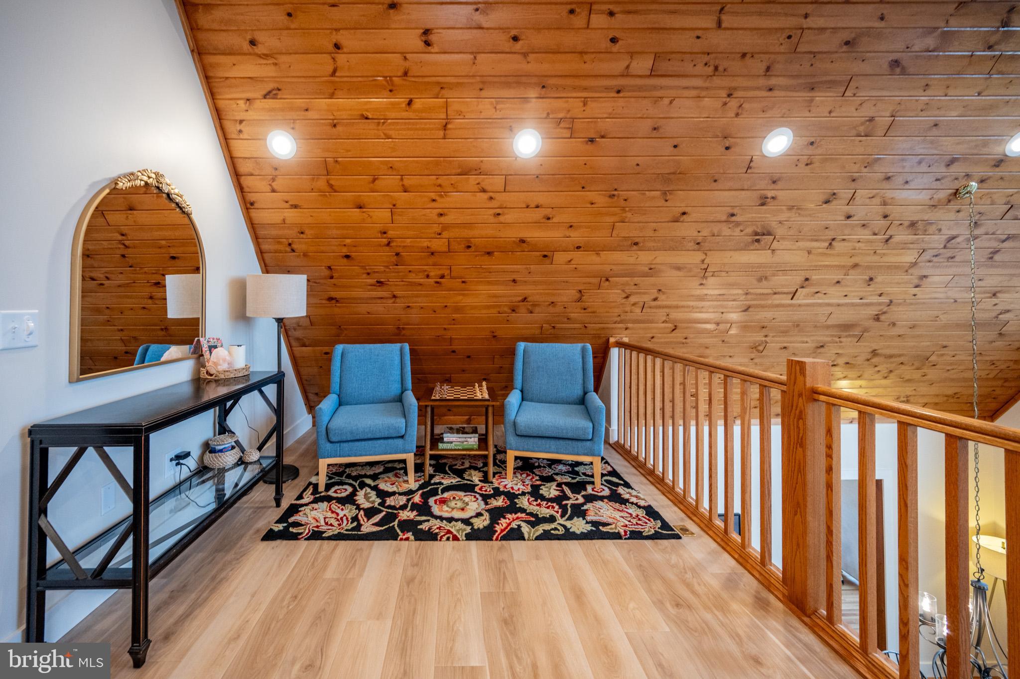 WATERFRONT GREENS - Residential